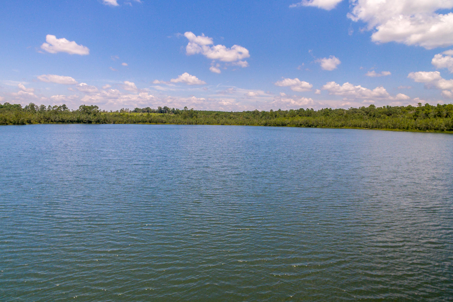 Andrews Lake Fishcamp - Land