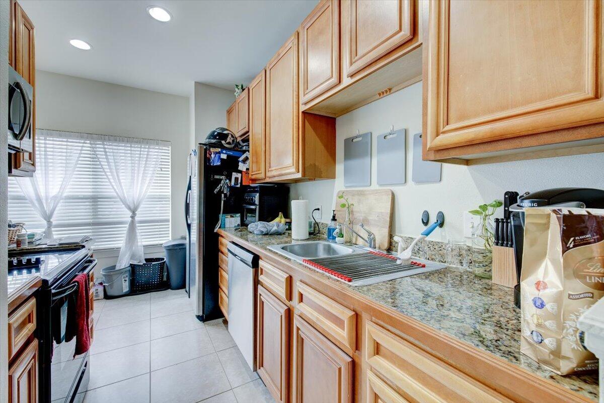 PALMS OF FREEPORT - Residential