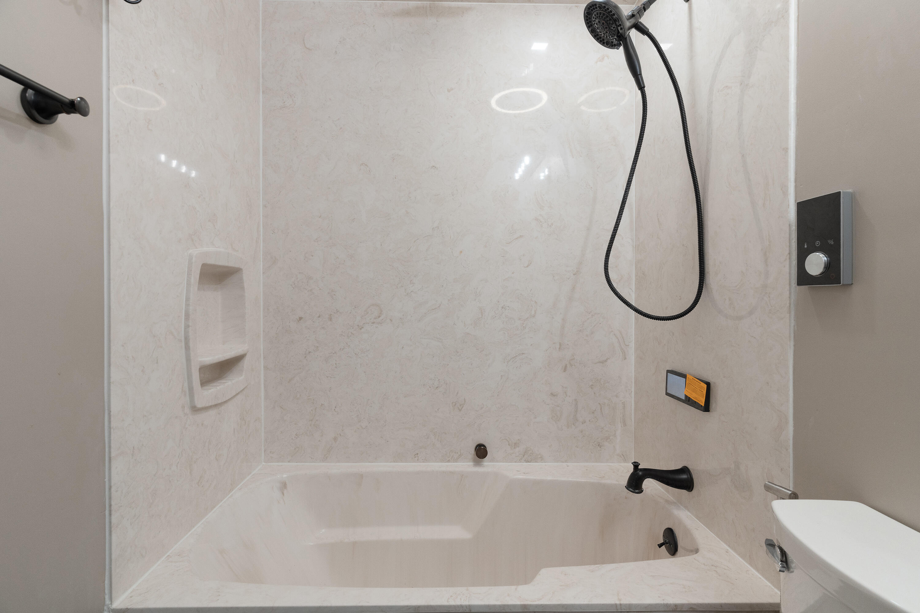 MARINA COVE VILLAGE PH 2 - Residential
