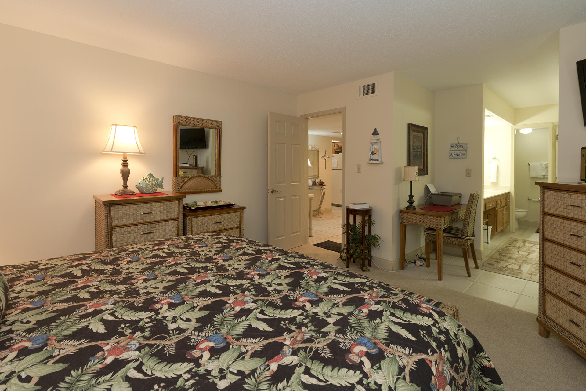 SEASCAPE CONDO FAIRWAYS AT - Residential