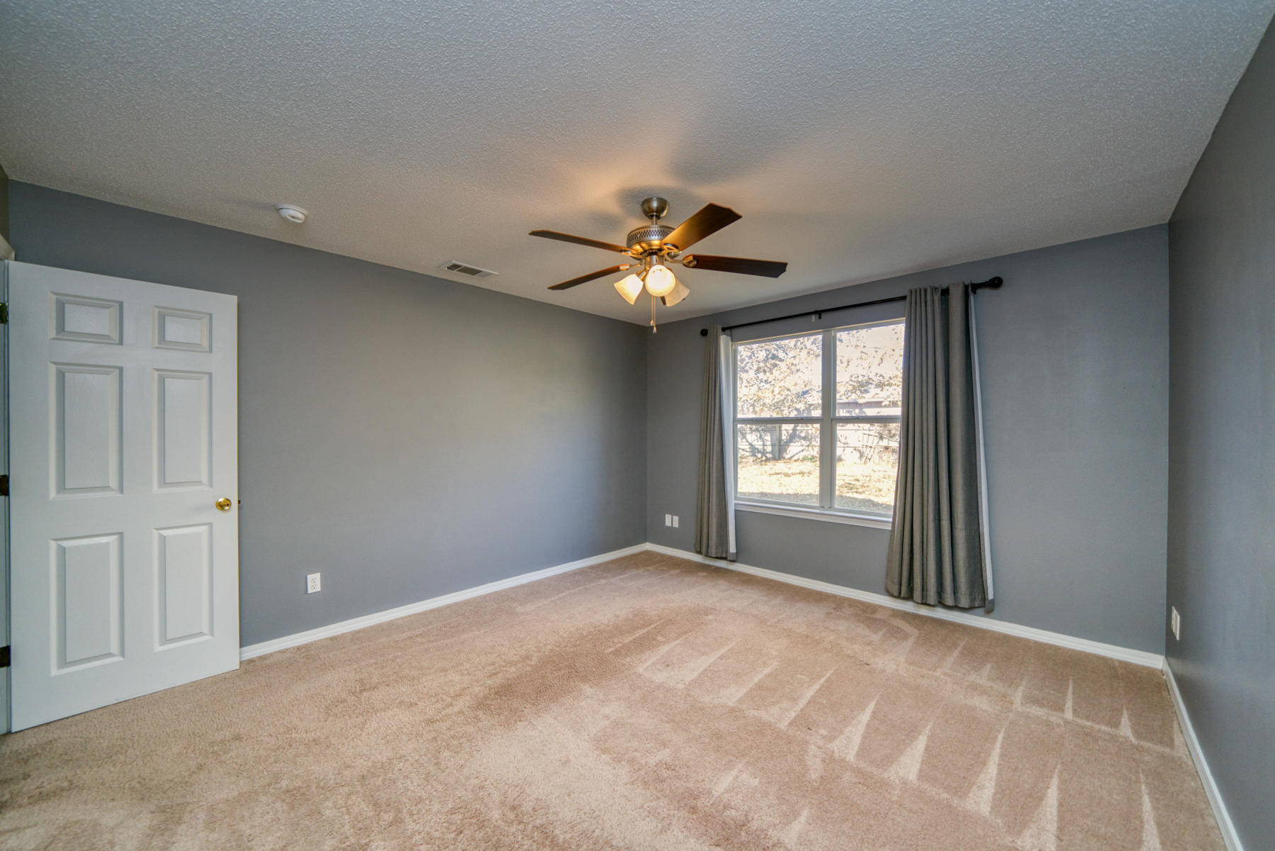 HIDDEN SHORES - Residential