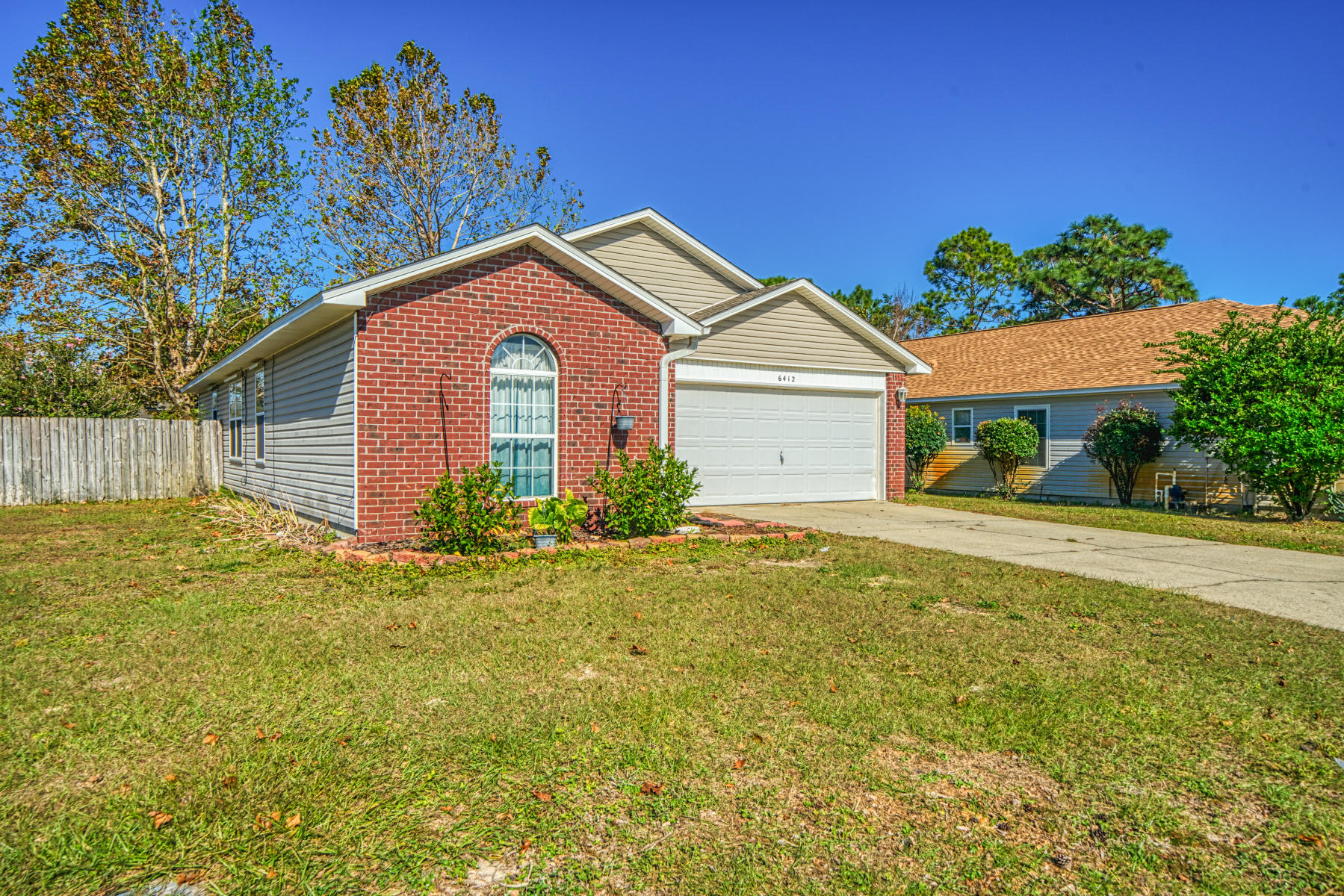 HIDDEN SHORES - Residential