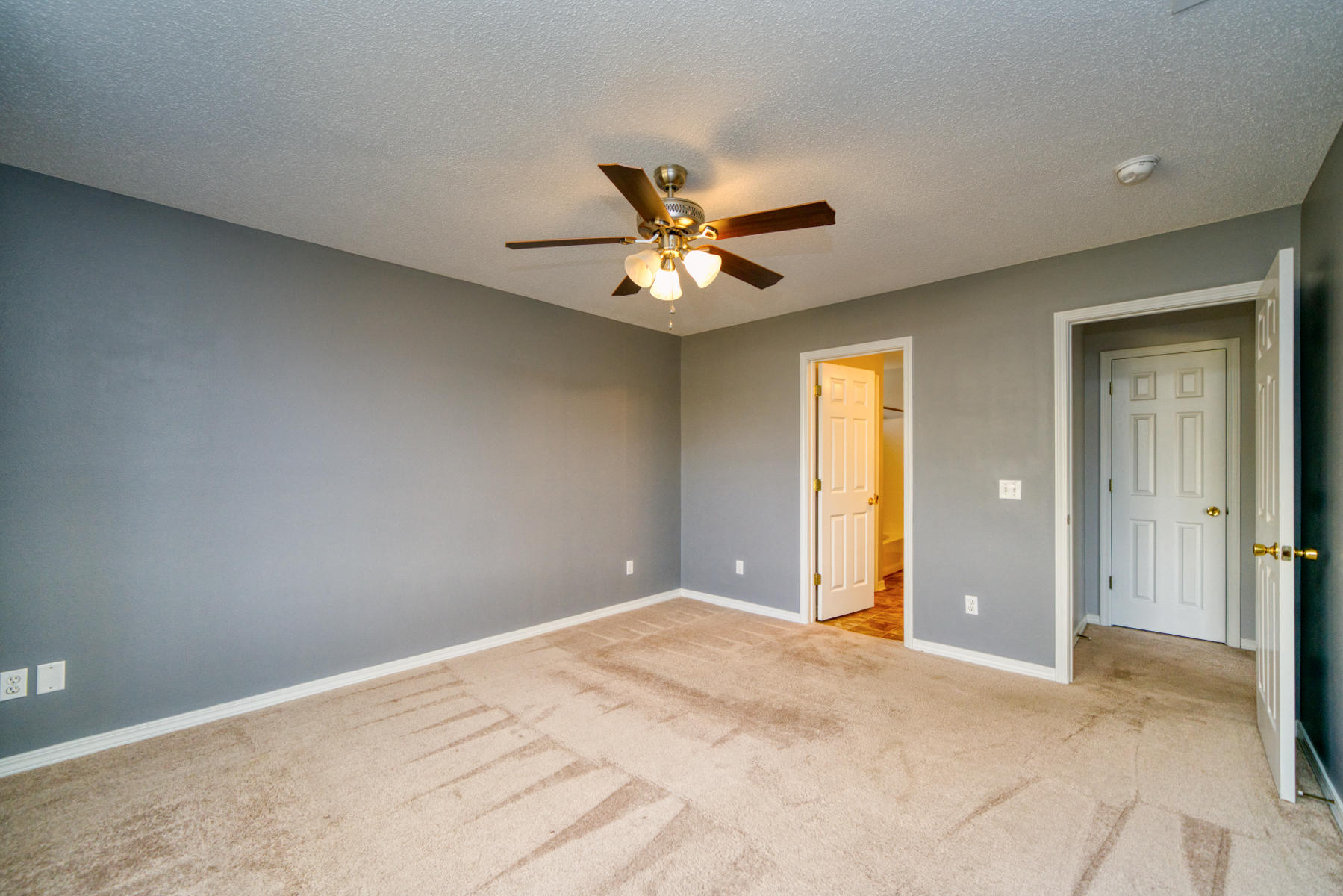 HIDDEN SHORES - Residential