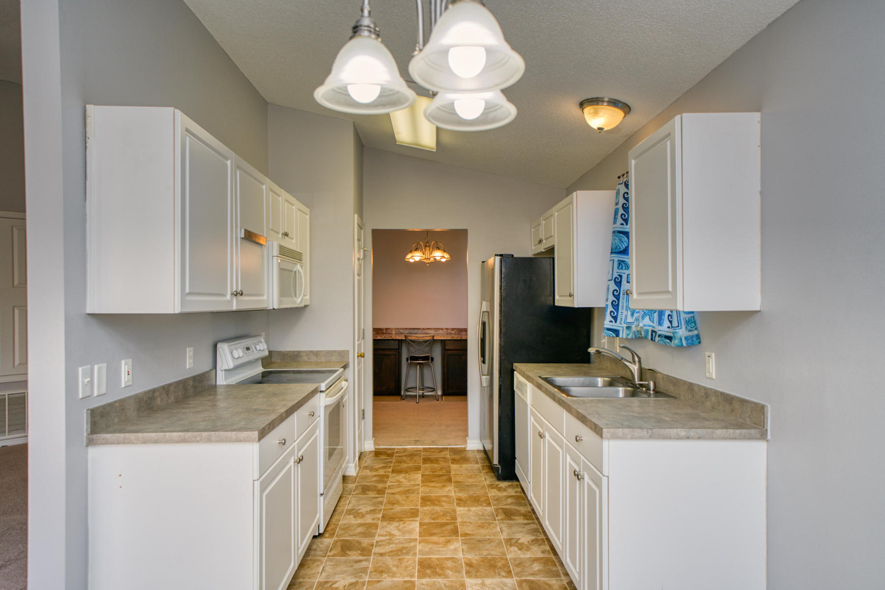 HIDDEN SHORES - Residential