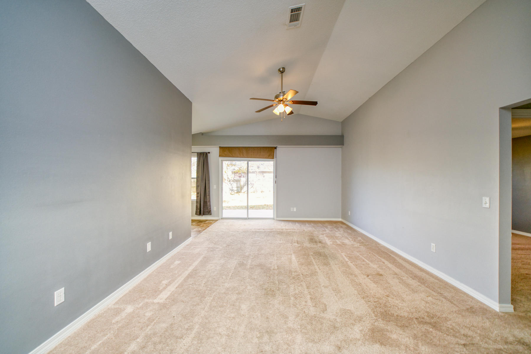 HIDDEN SHORES - Residential