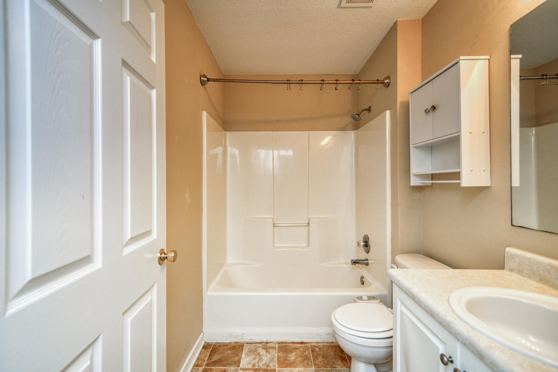 HIDDEN SHORES - Residential