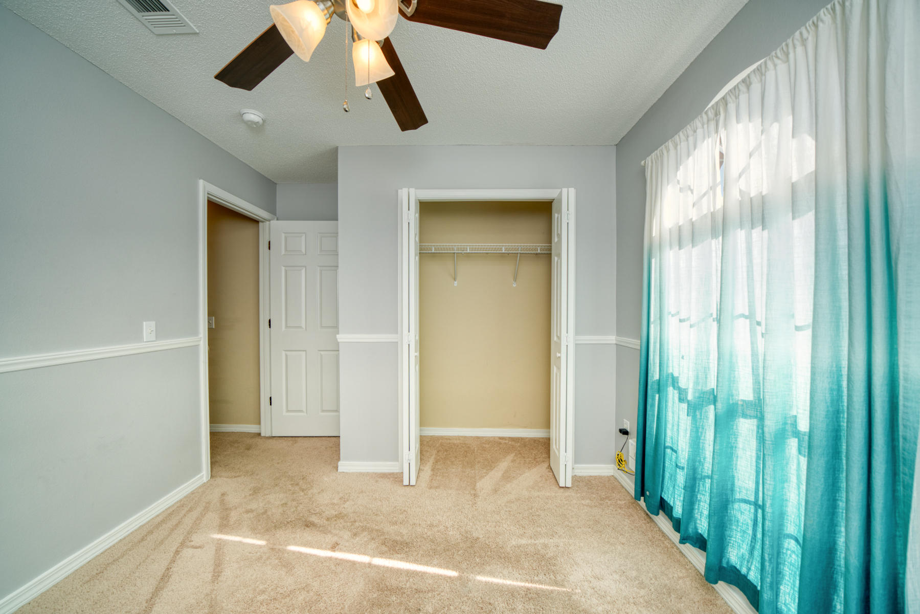 HIDDEN SHORES - Residential