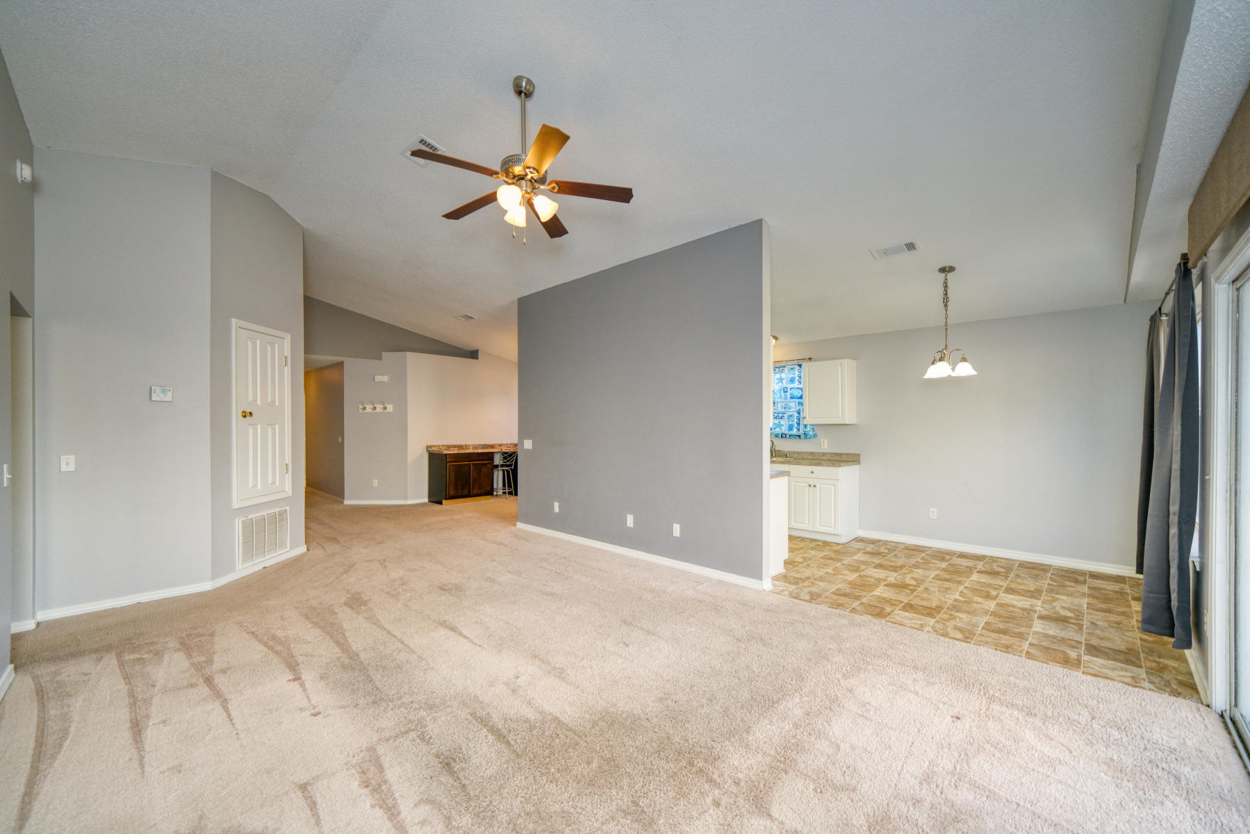 HIDDEN SHORES - Residential