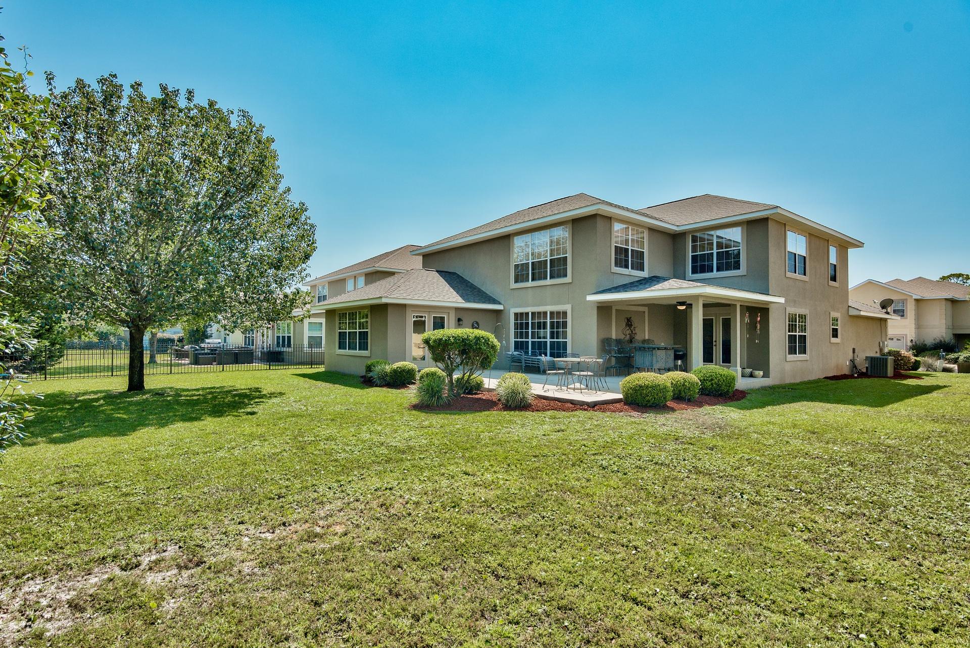 EMERALD LAKES PH 3 - Residential