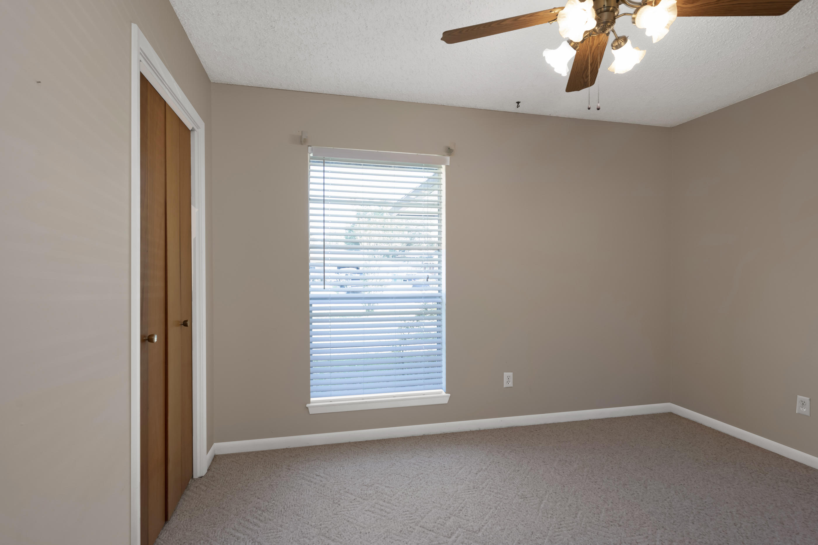 GULFVIEW S/D TO MARY ESTHER - Residential