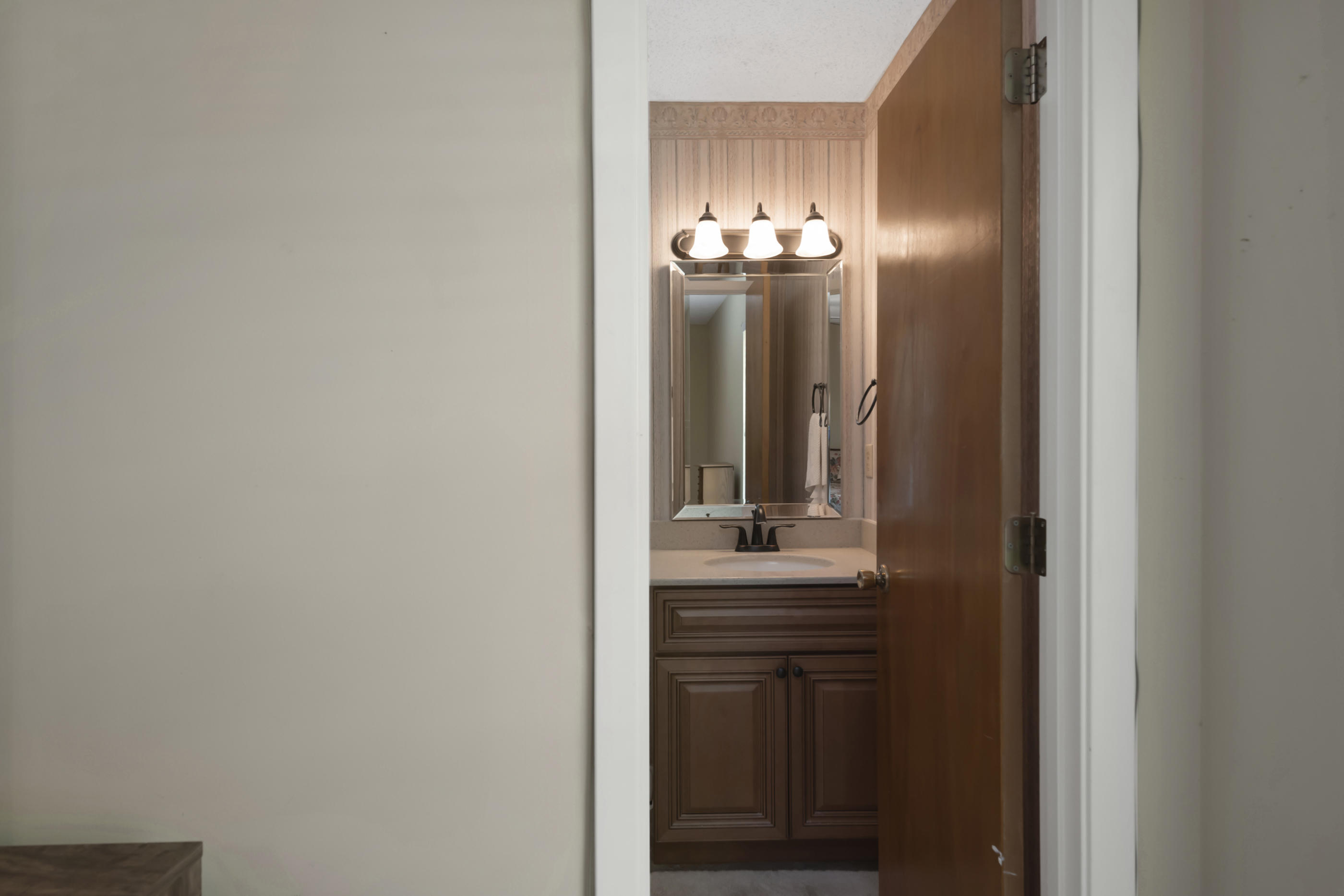 GULFVIEW S/D TO MARY ESTHER - Residential