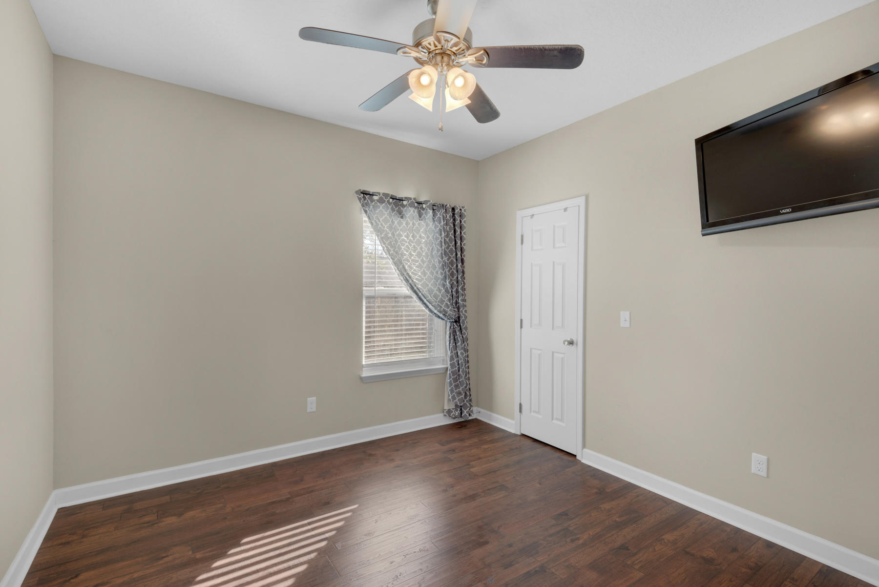 WYNNEHAVEN BEACH ESTATES - Residential