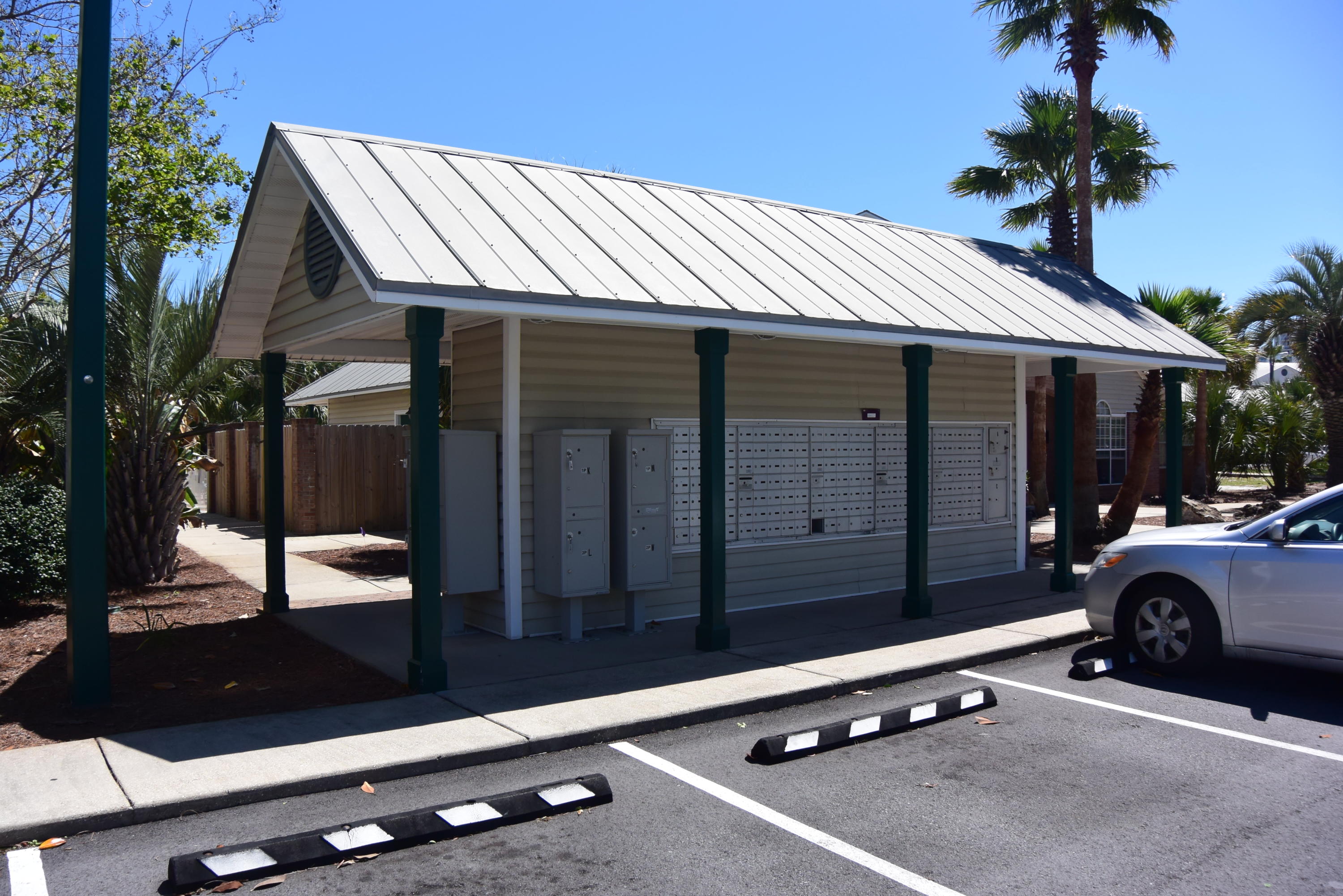 INDIAN LAKE - Residential