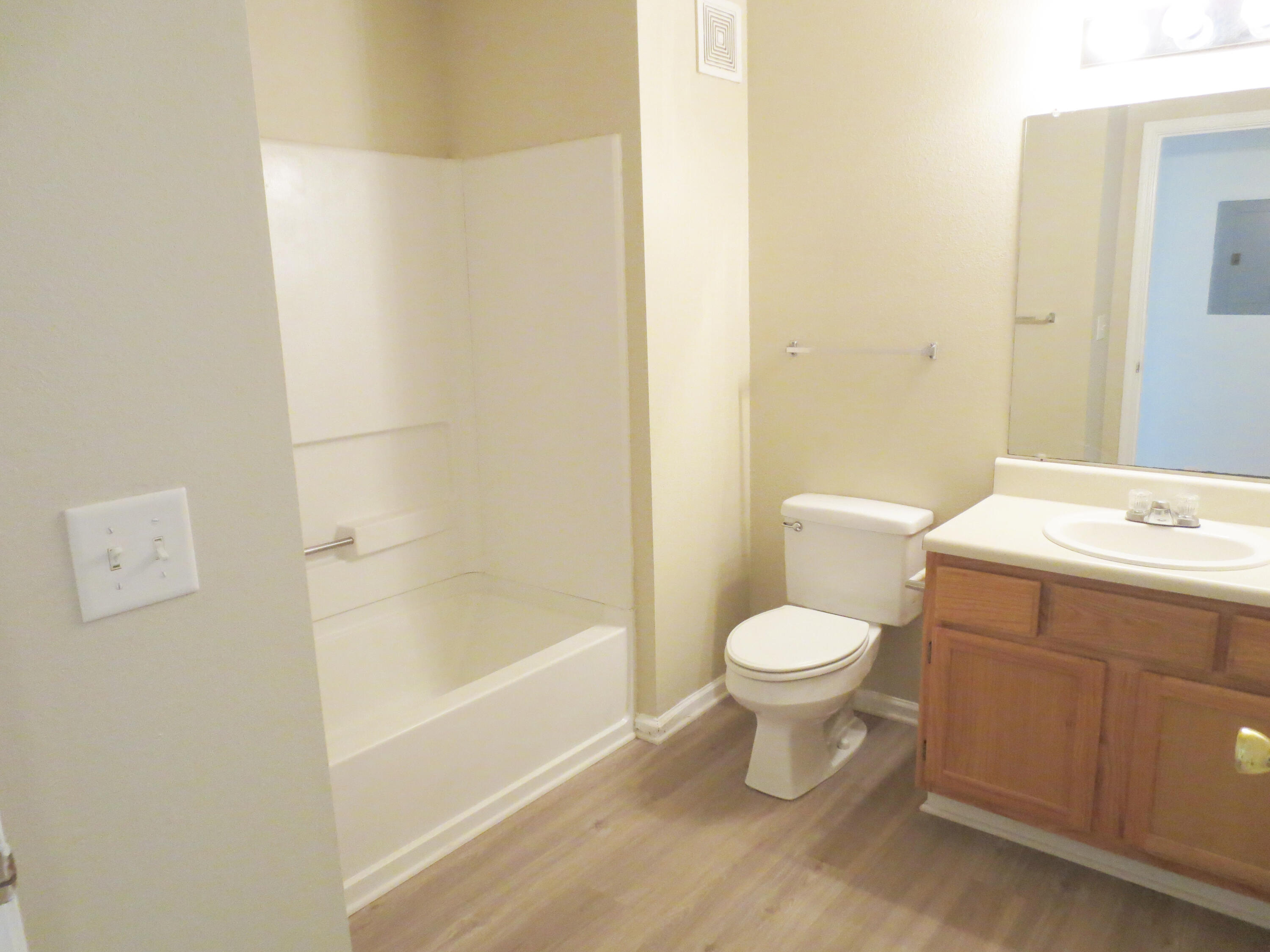 INDIAN LAKE - Residential