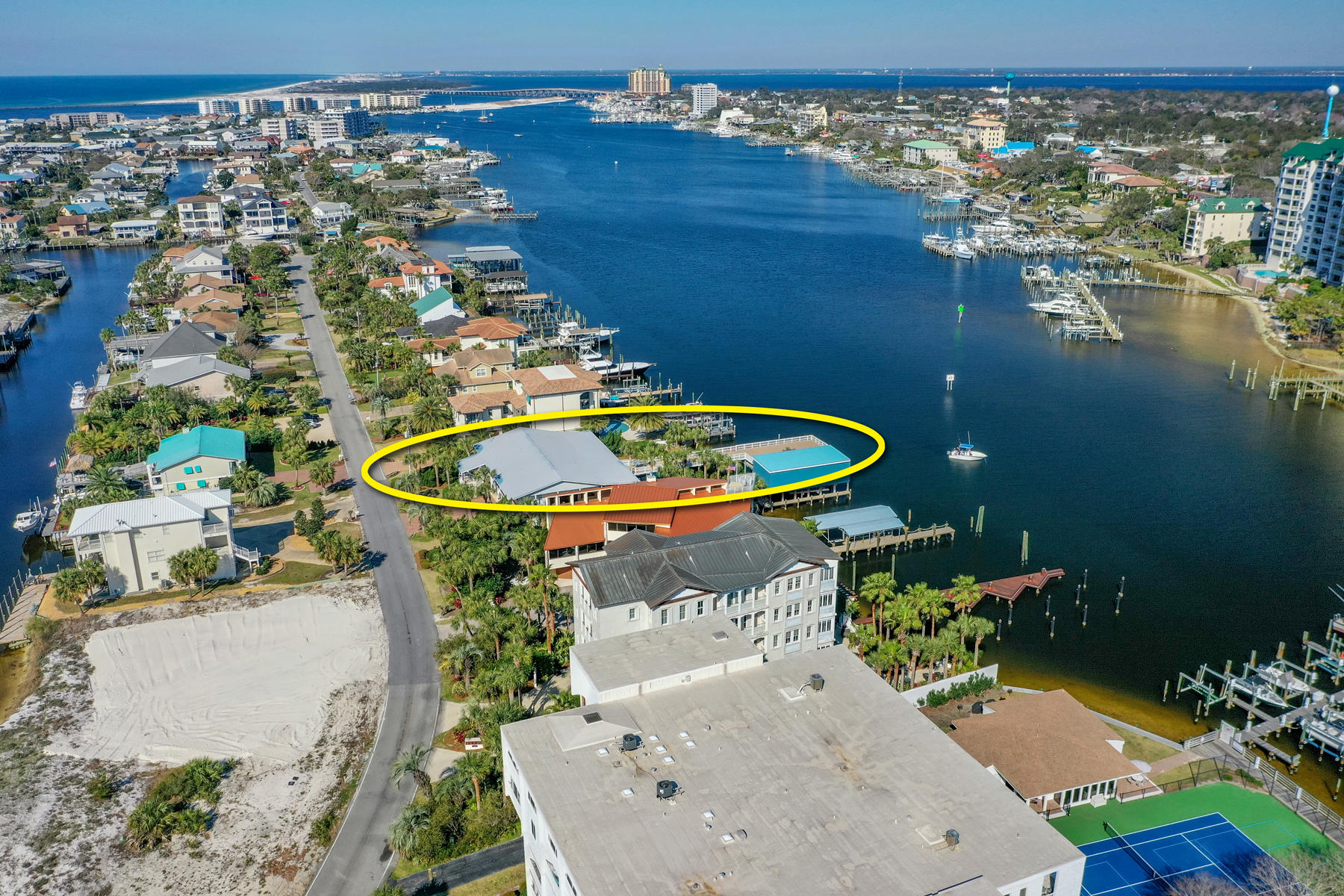 HOLIDAY ISLE - Residential