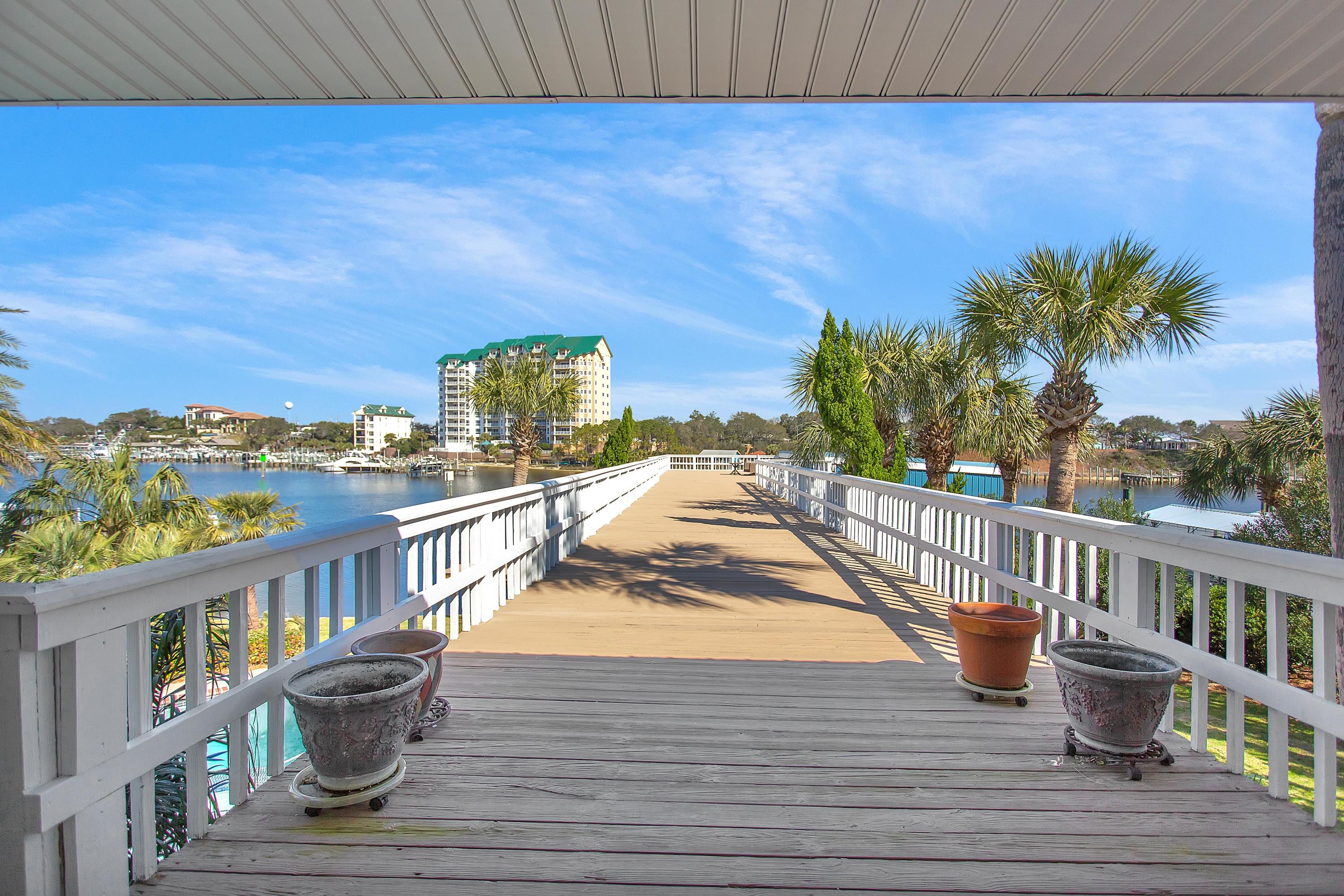 HOLIDAY ISLE - Residential
