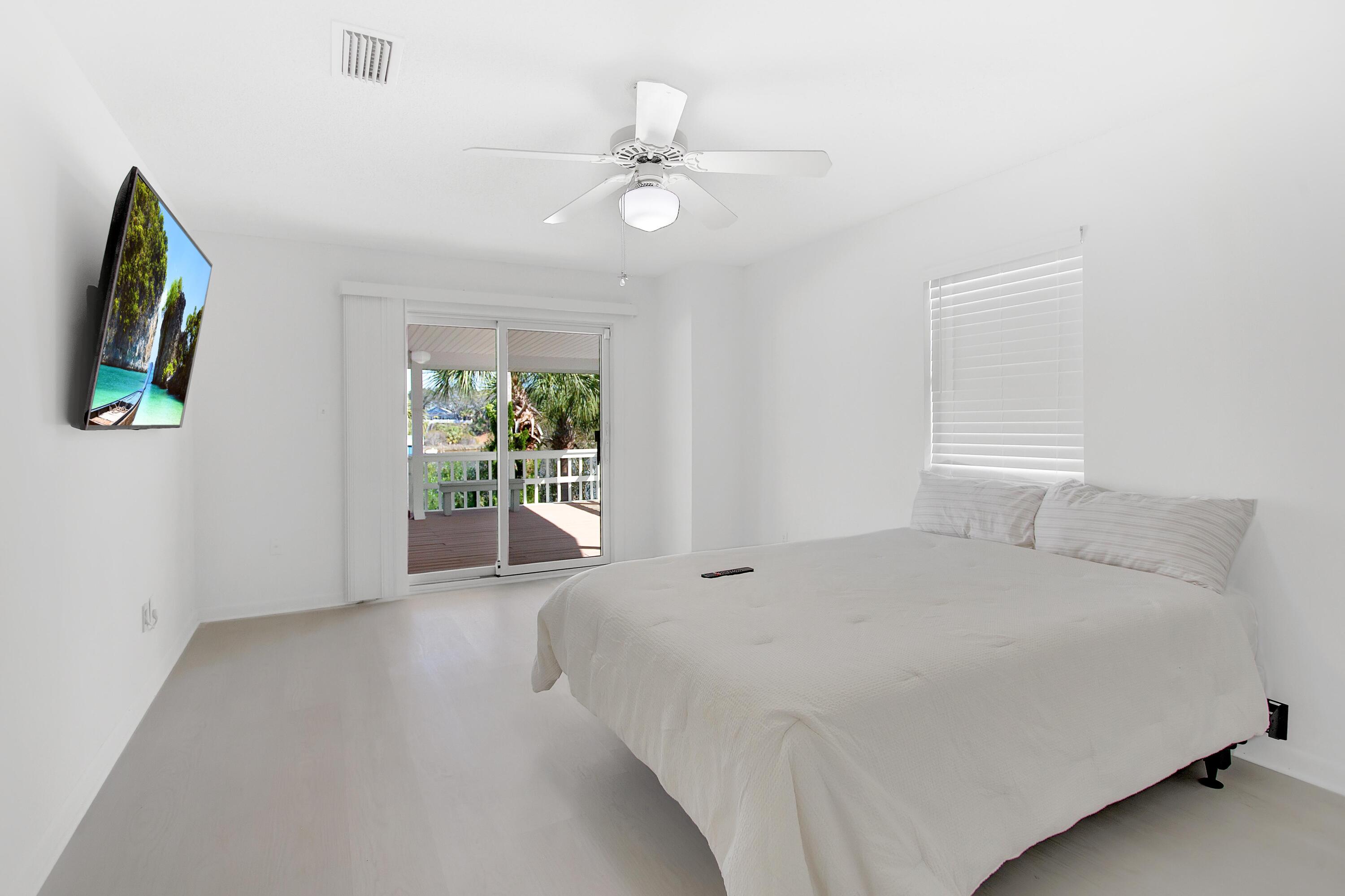 HOLIDAY ISLE - Residential