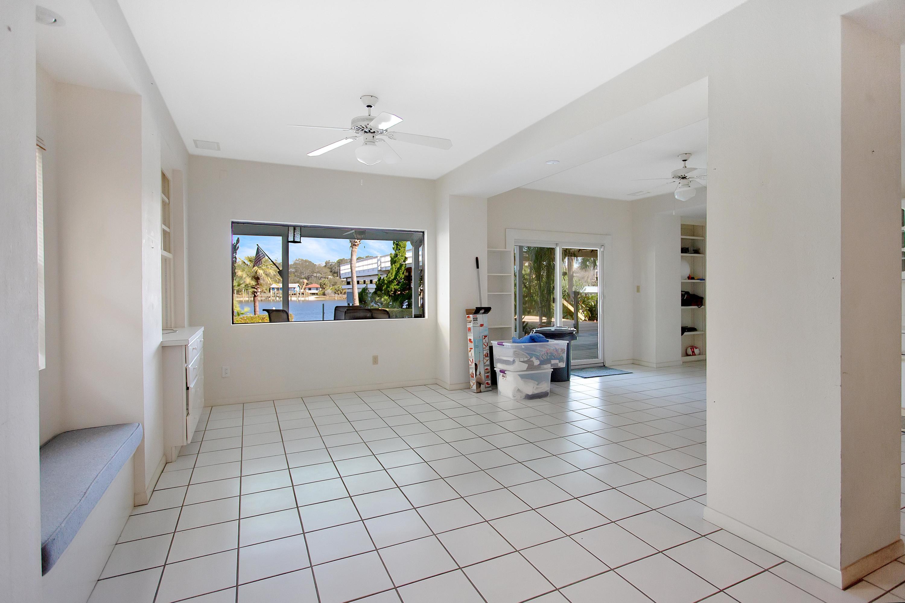 HOLIDAY ISLE - Residential