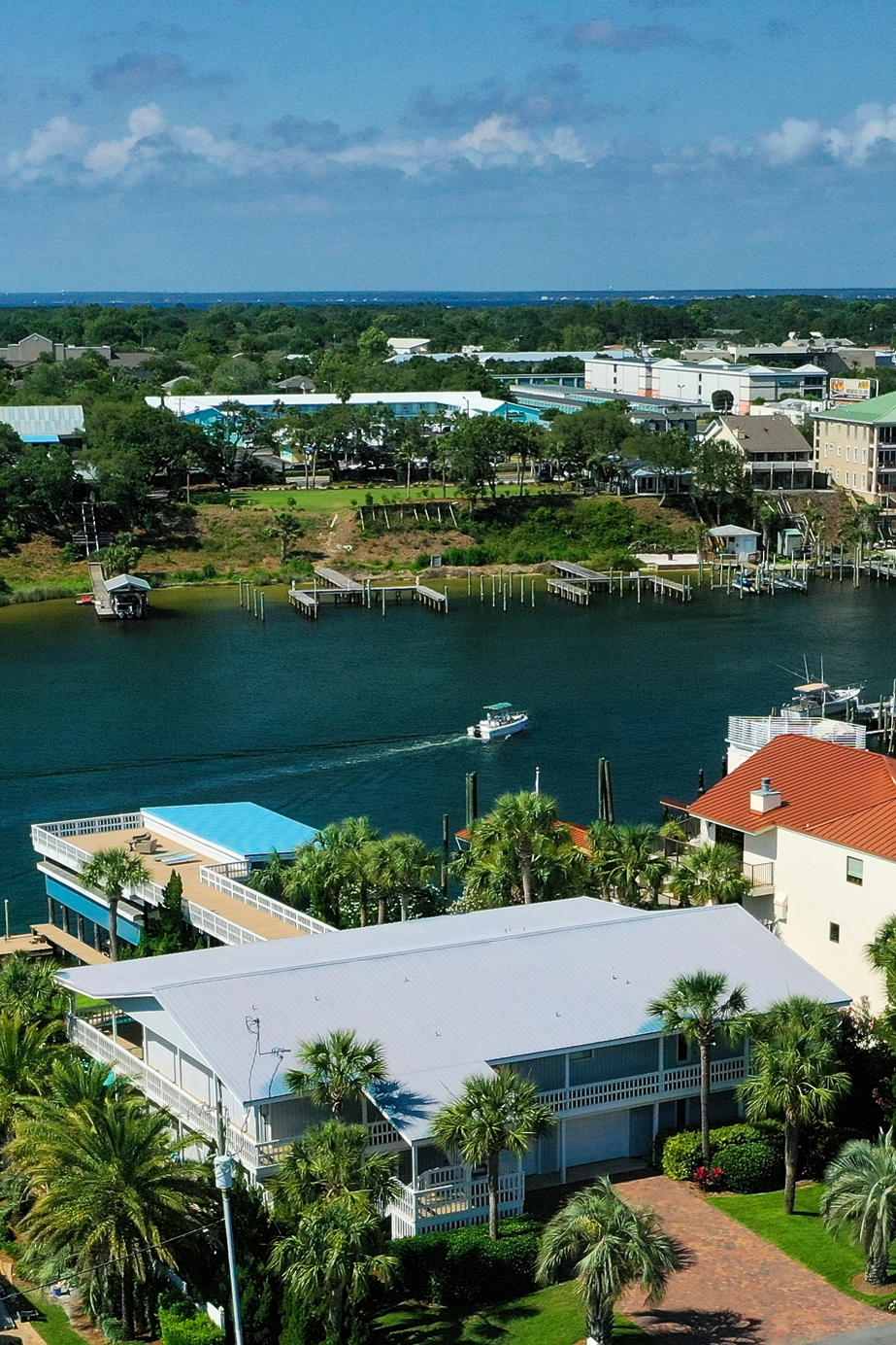 HOLIDAY ISLE - Residential