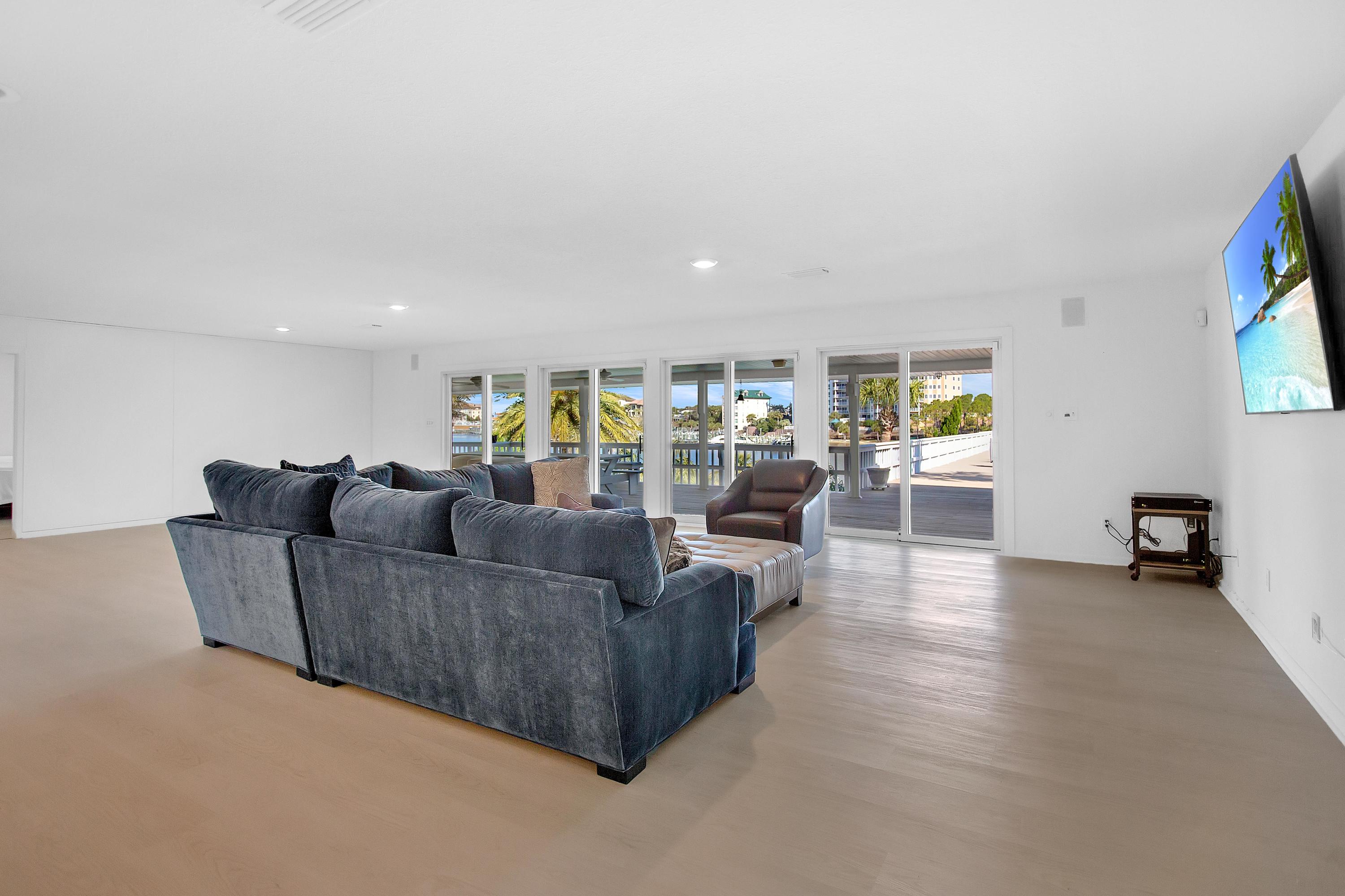 HOLIDAY ISLE - Residential