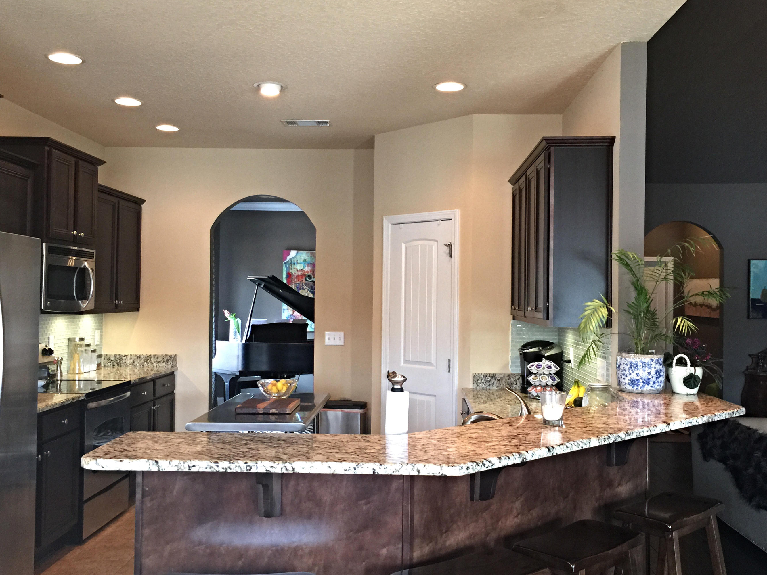 WHISPERING LAKES ESTATES - Residential