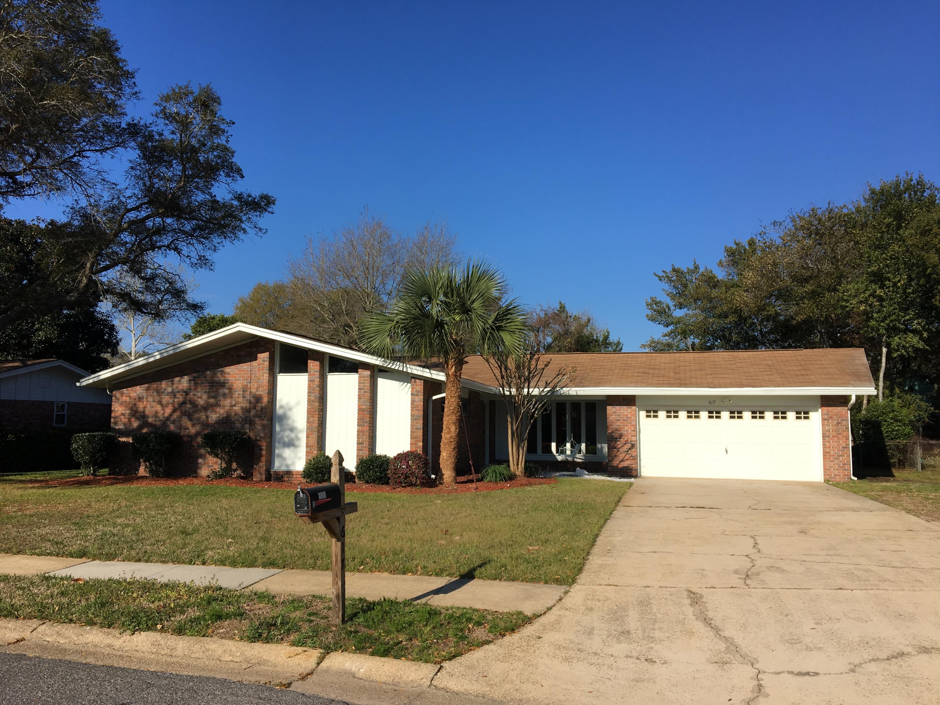 KENWOOD 1ST ADDN - Residential Lease