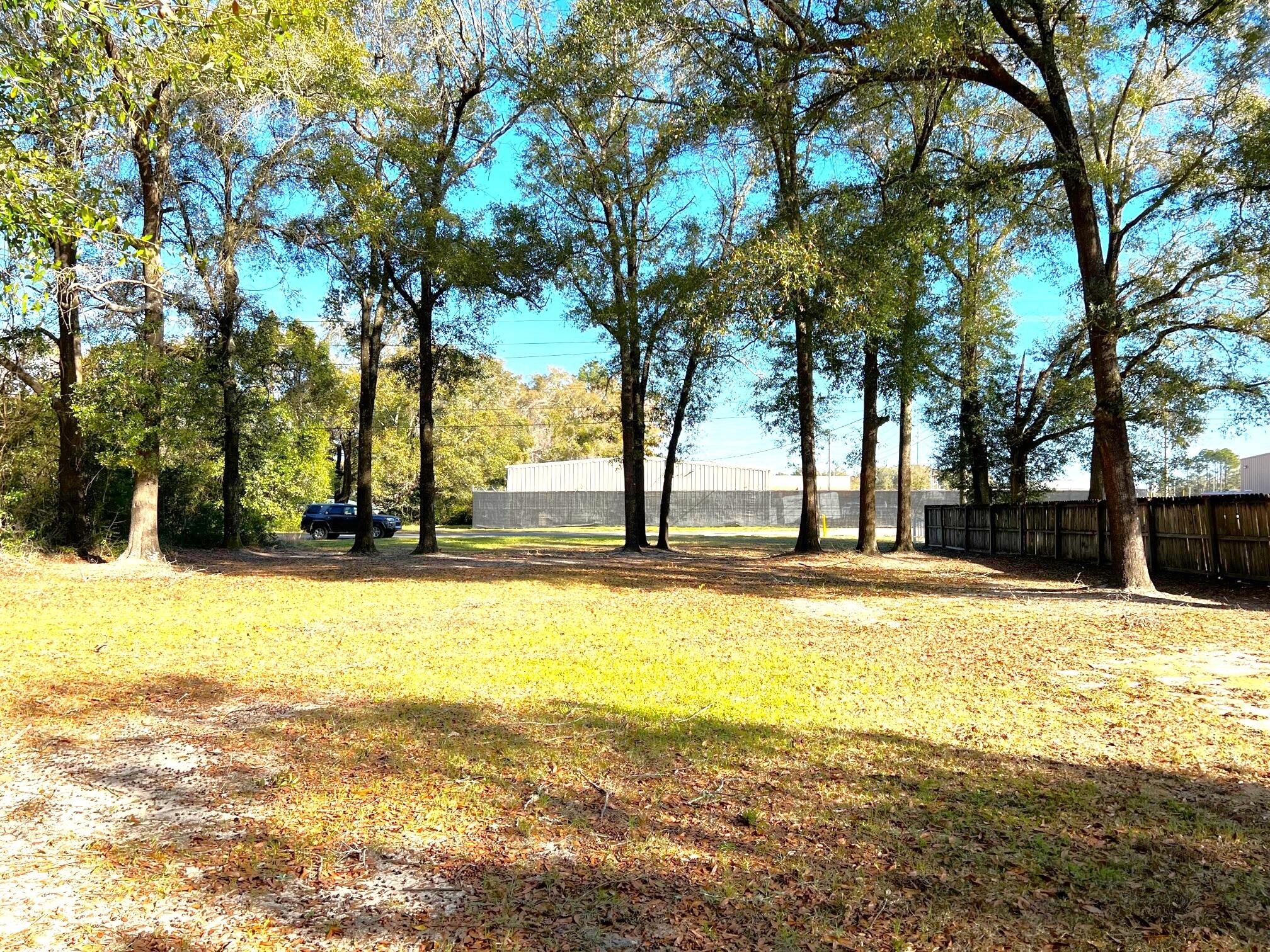 TOWN OF DEFUNIAK SPRINGS - Land