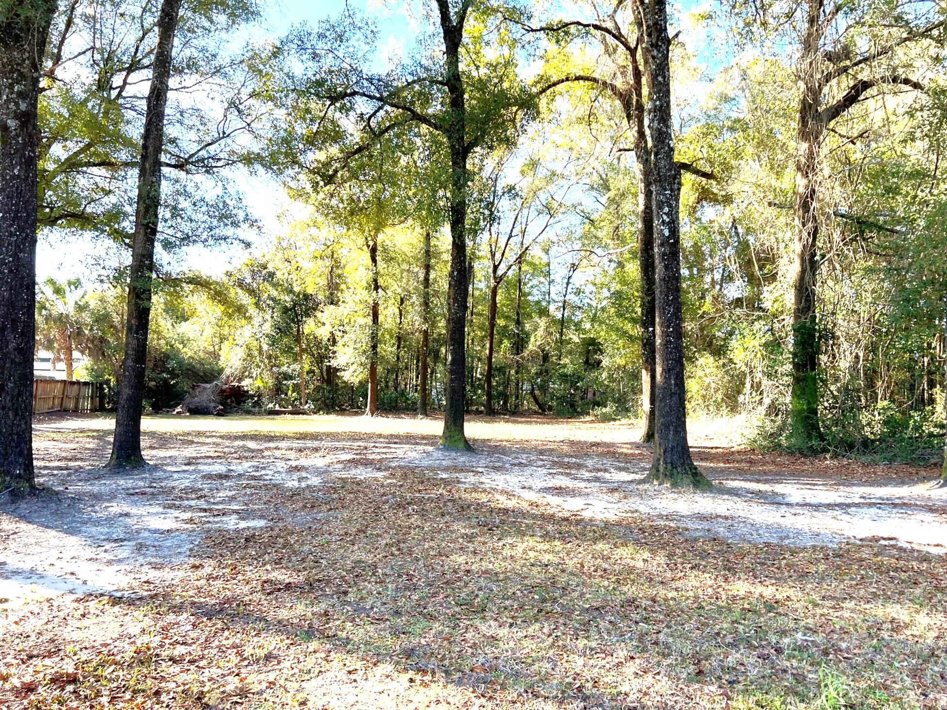 TOWN OF DEFUNIAK SPRINGS - Land