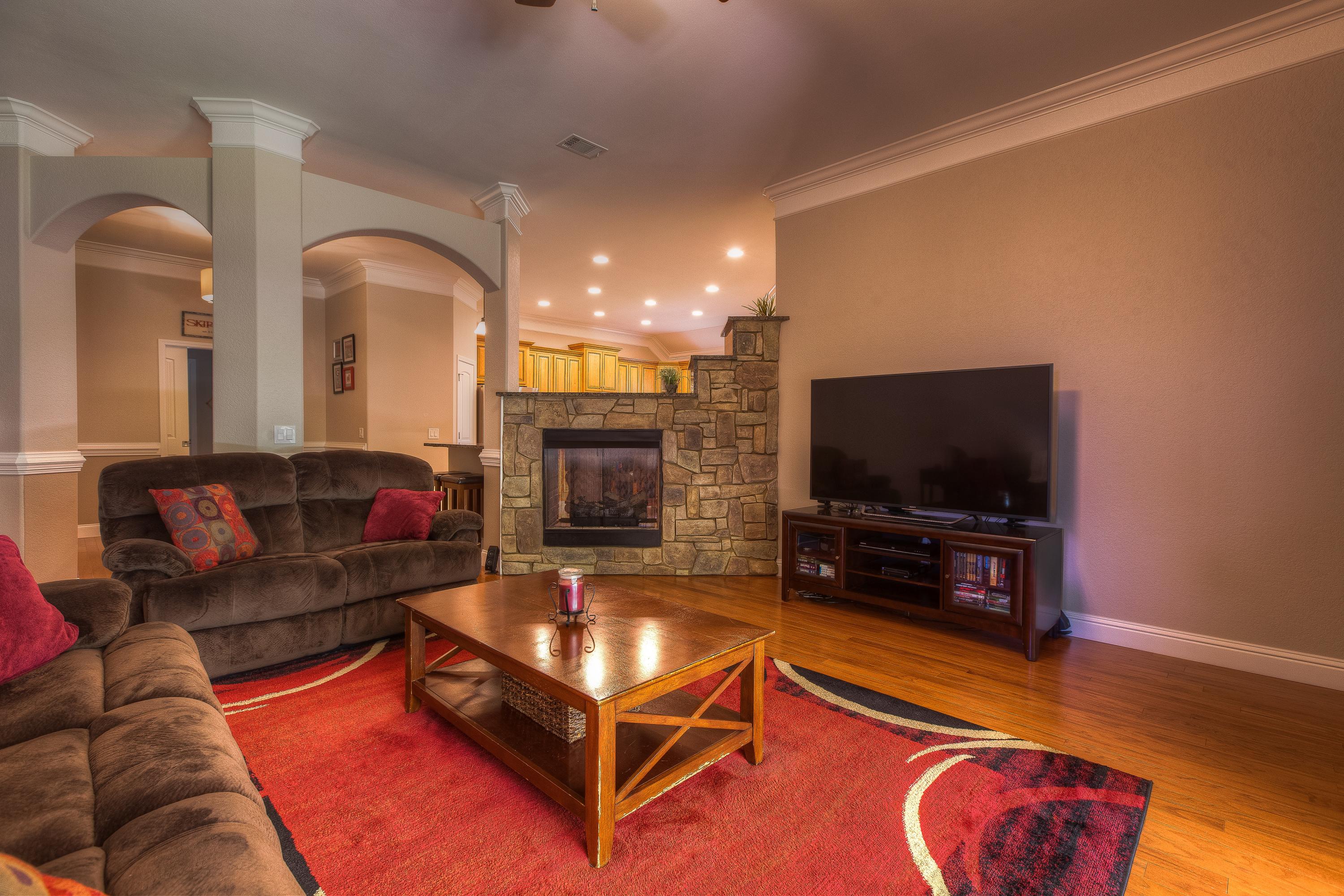 JUNIPER CREEK ESTATES - Residential