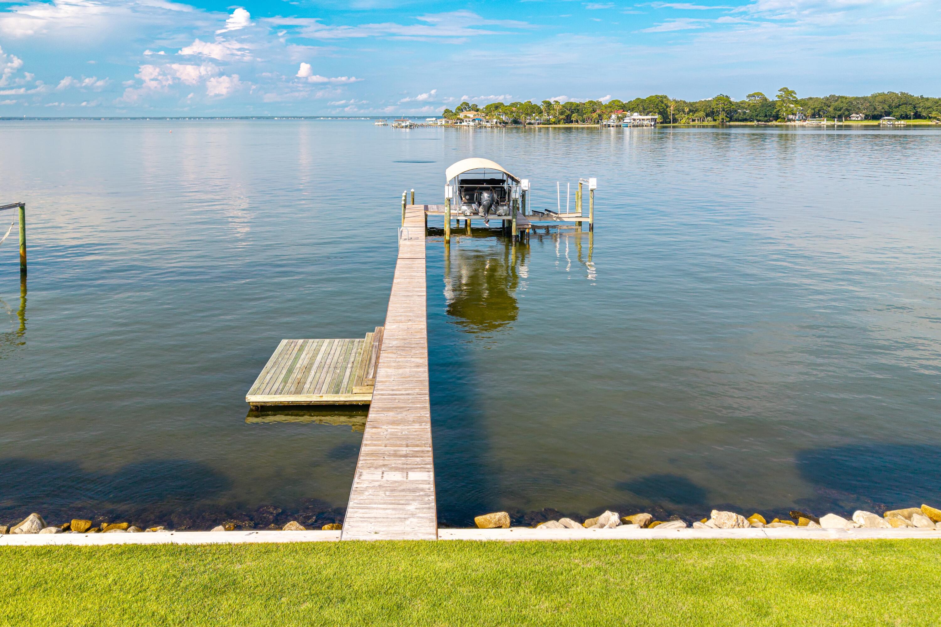 Peacock's Point - Residential