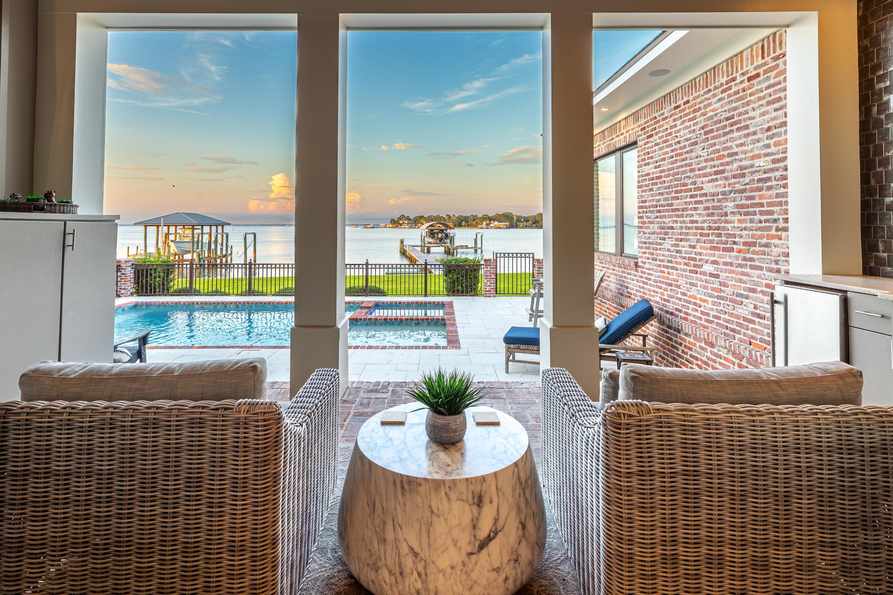 Peacock's Point - Residential