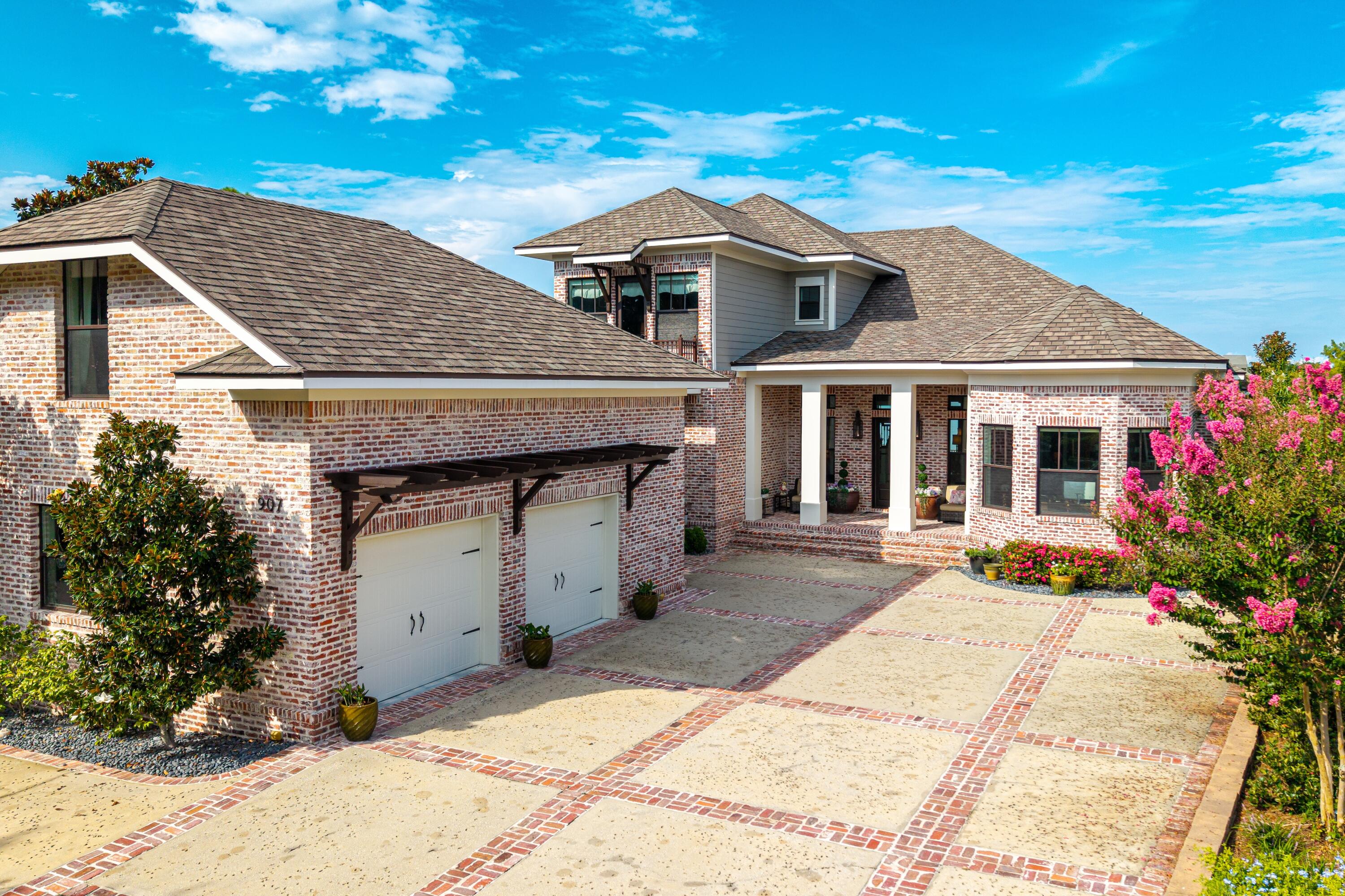 Peacock's Point - Residential