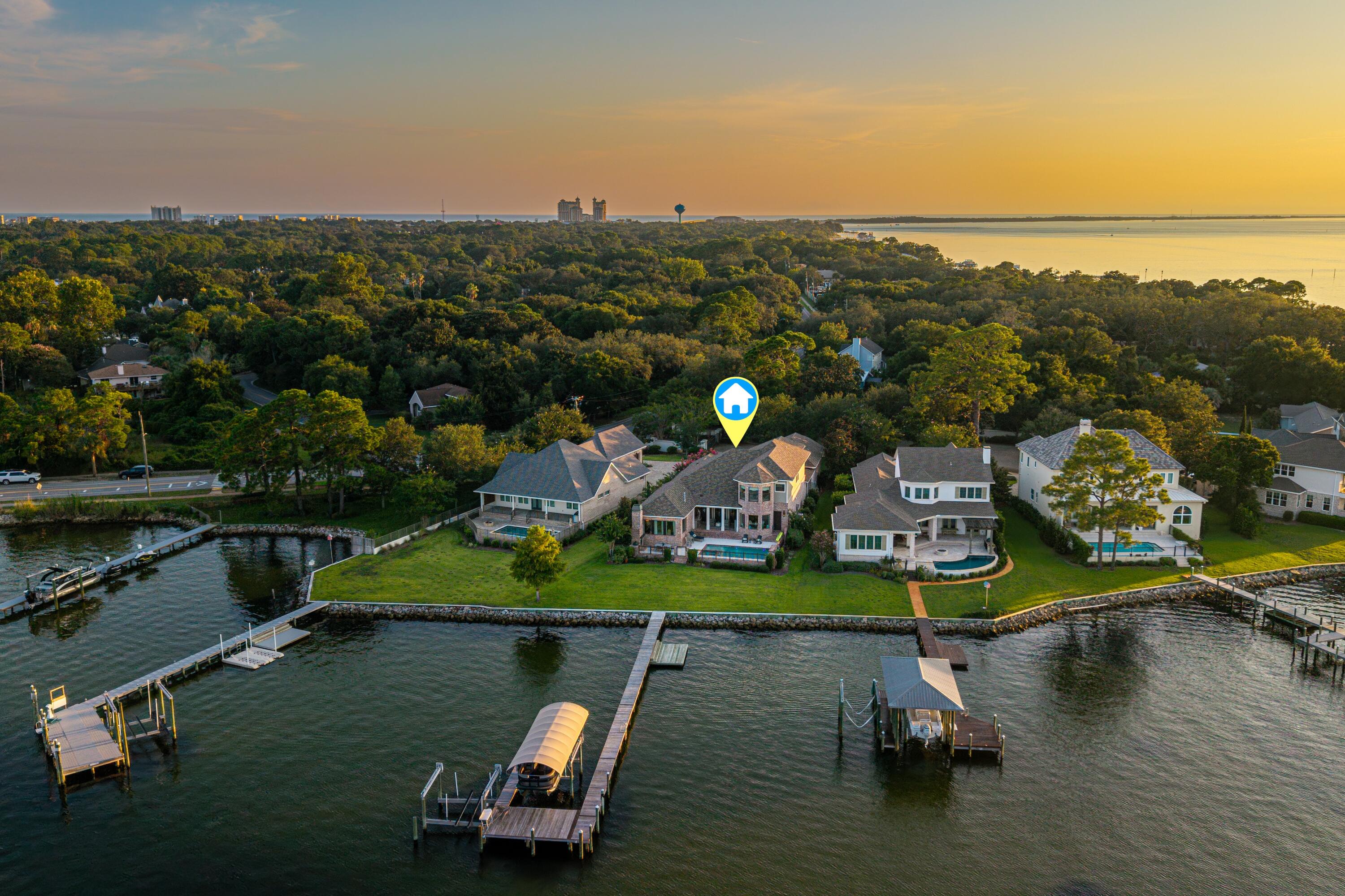 Peacock's Point - Residential