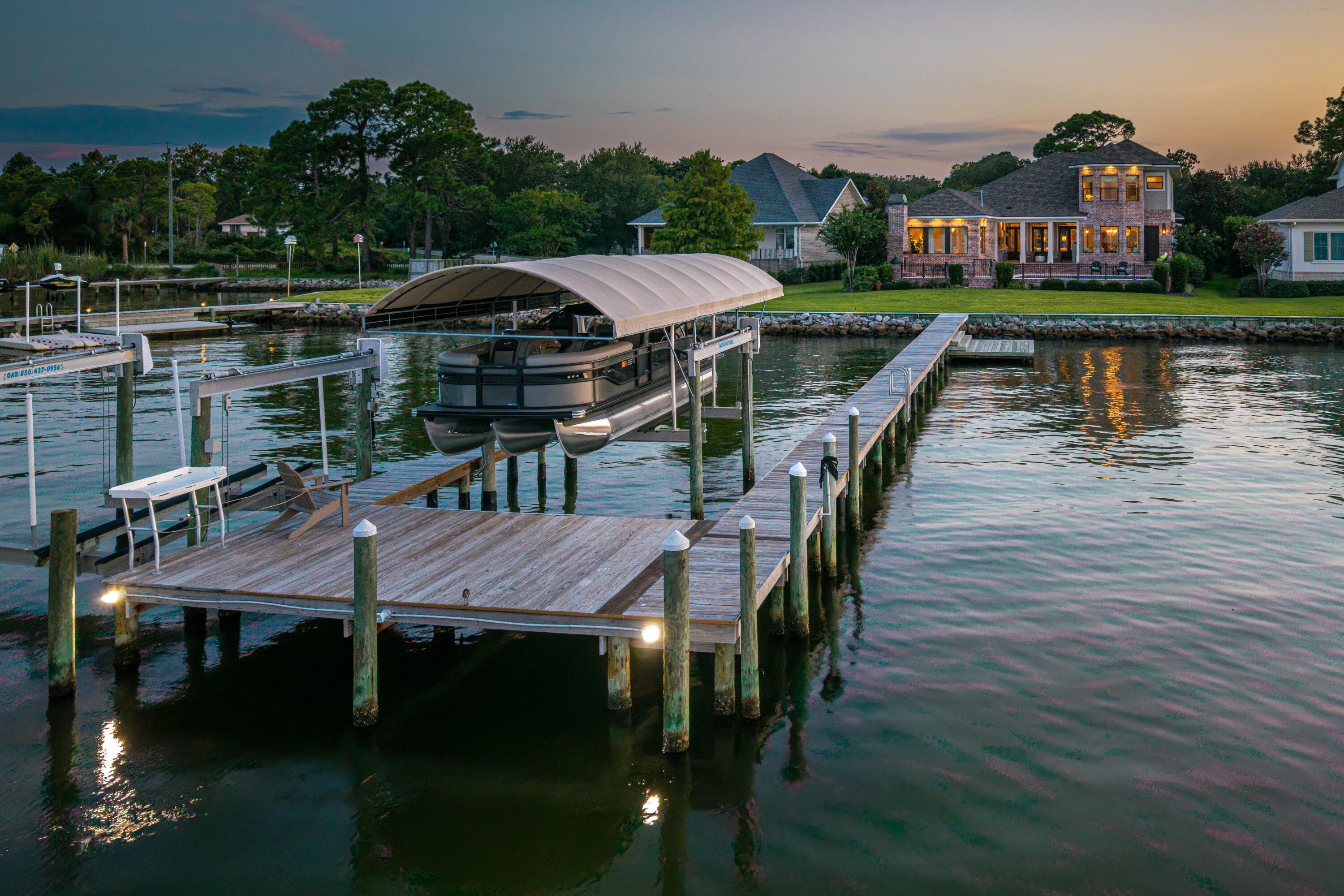 Peacock's Point - Residential