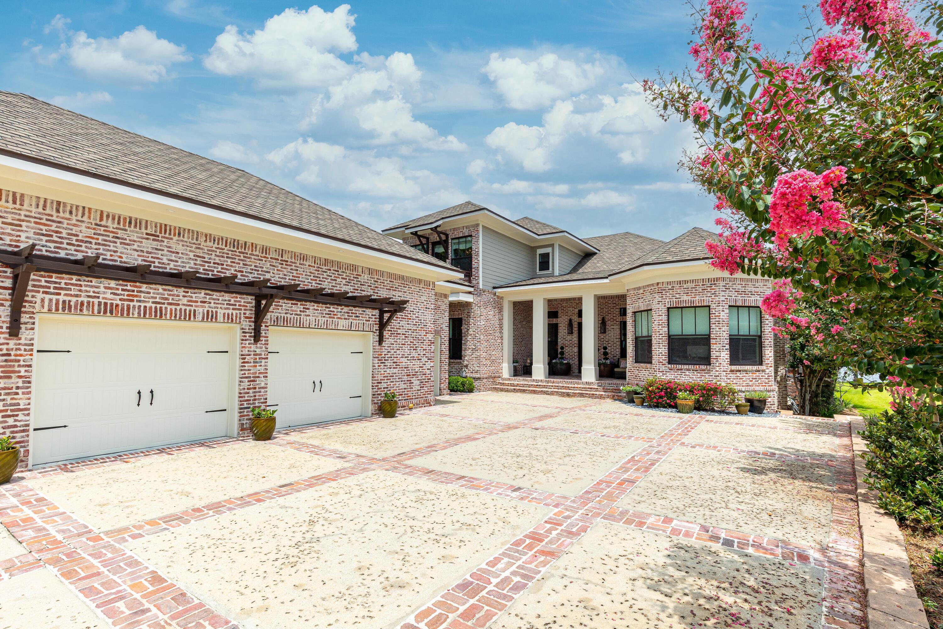 Peacock's Point - Residential