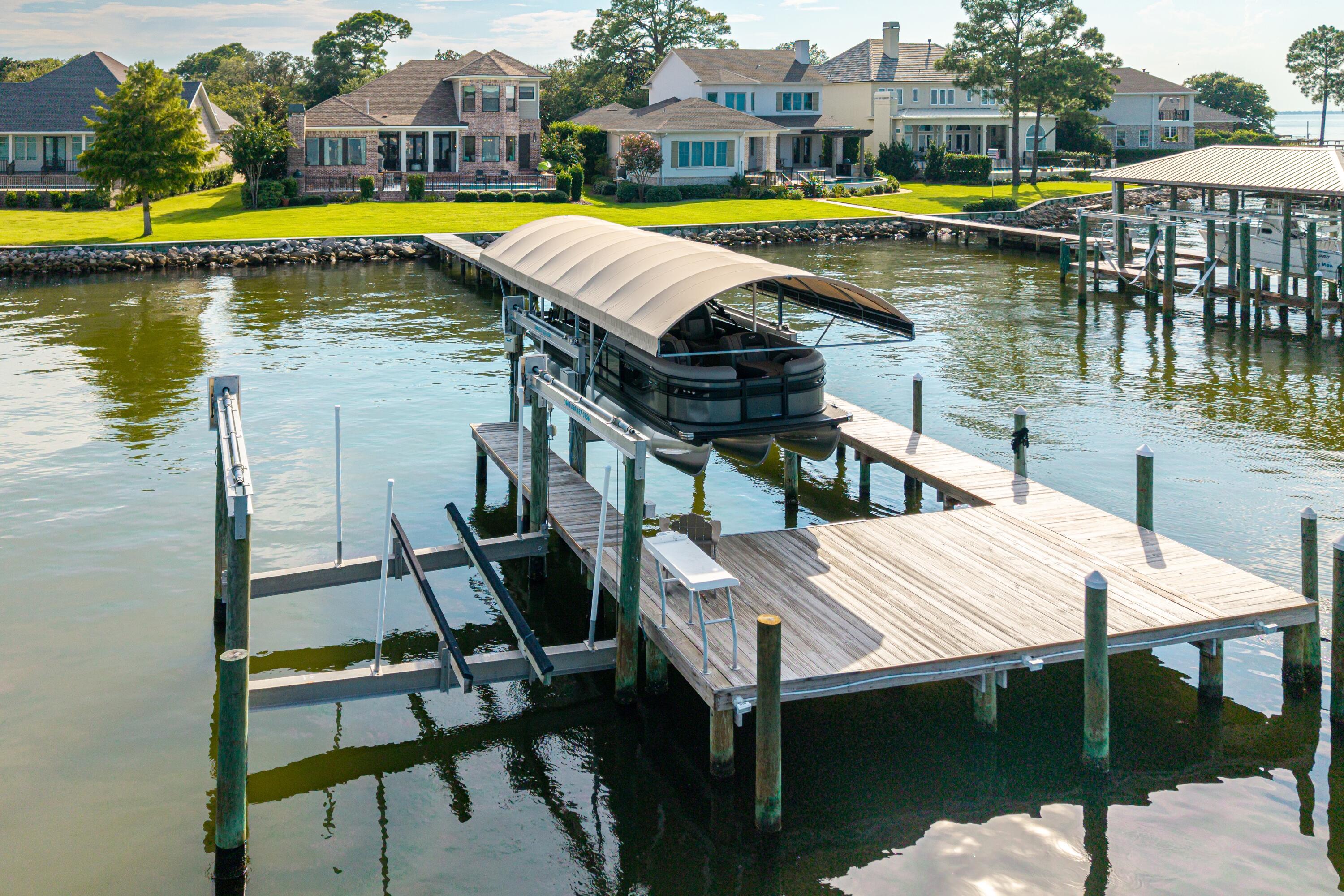 Peacock's Point - Residential
