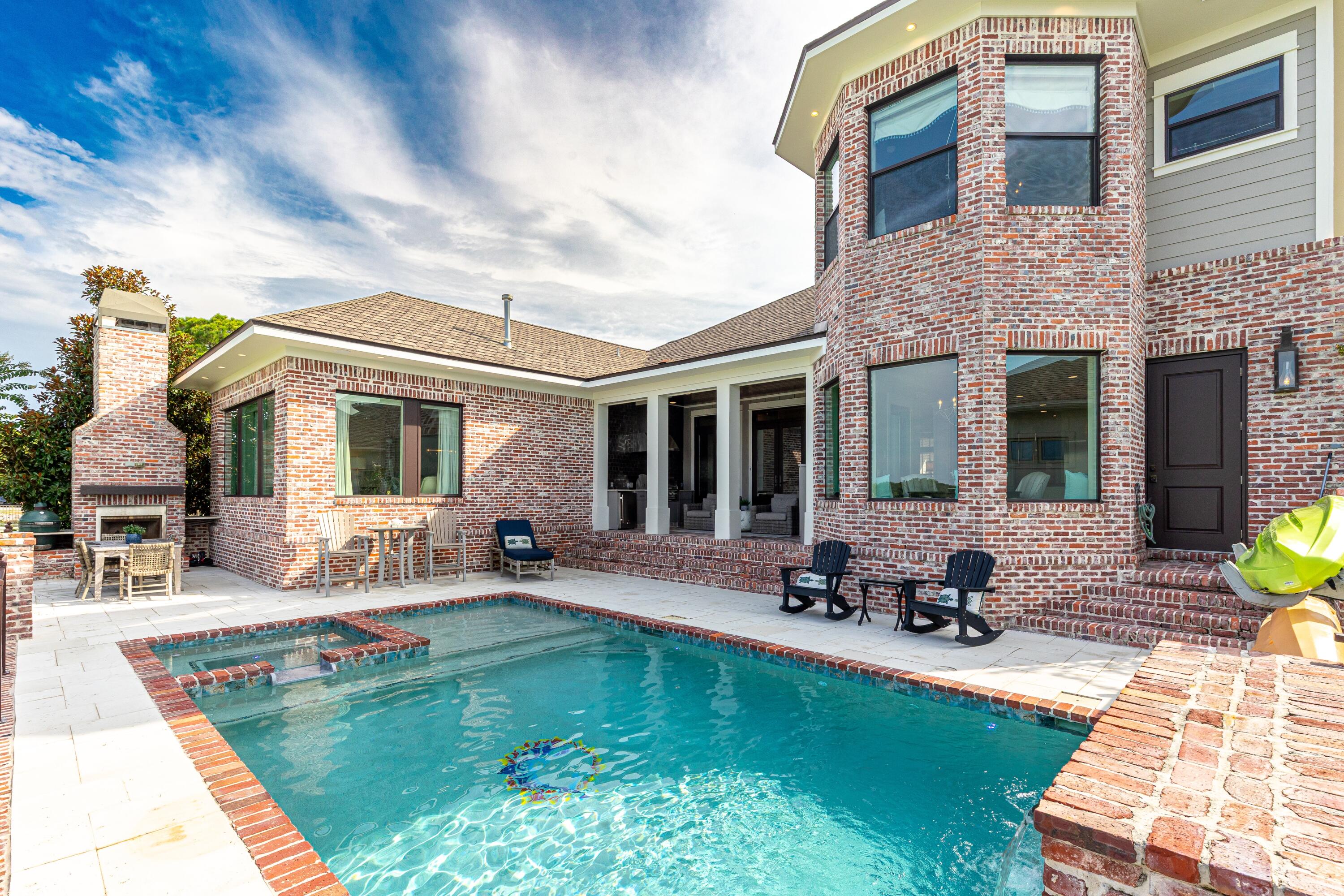 Peacock's Point - Residential