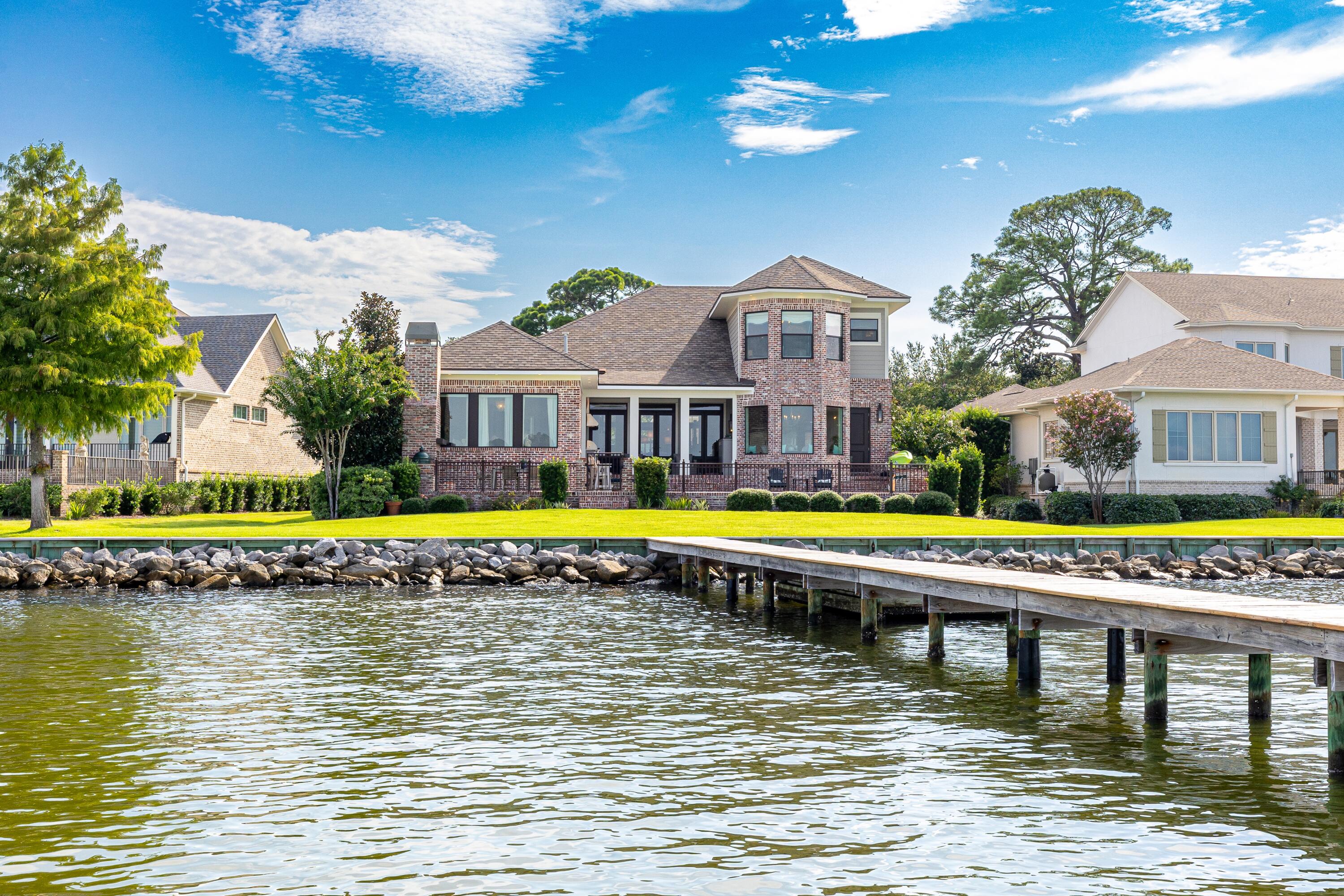 Peacock's Point - Residential
