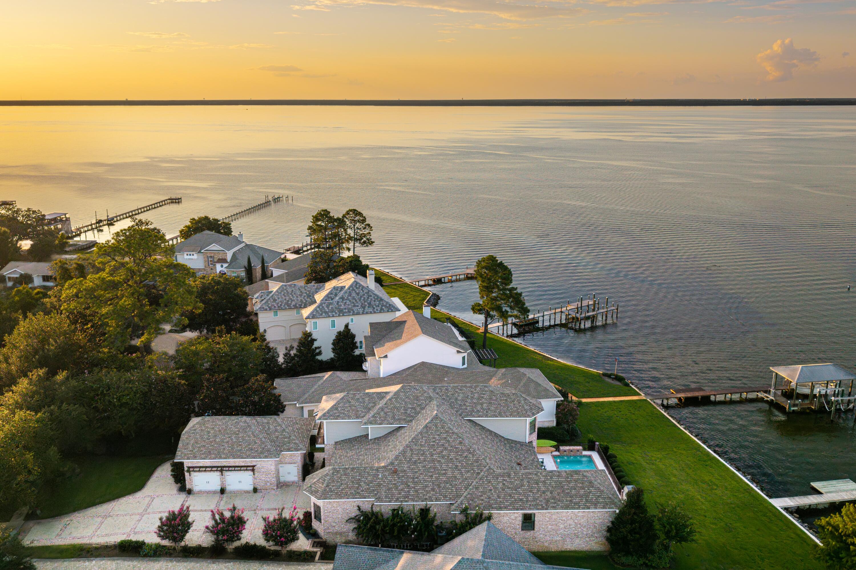 Peacock's Point - Residential