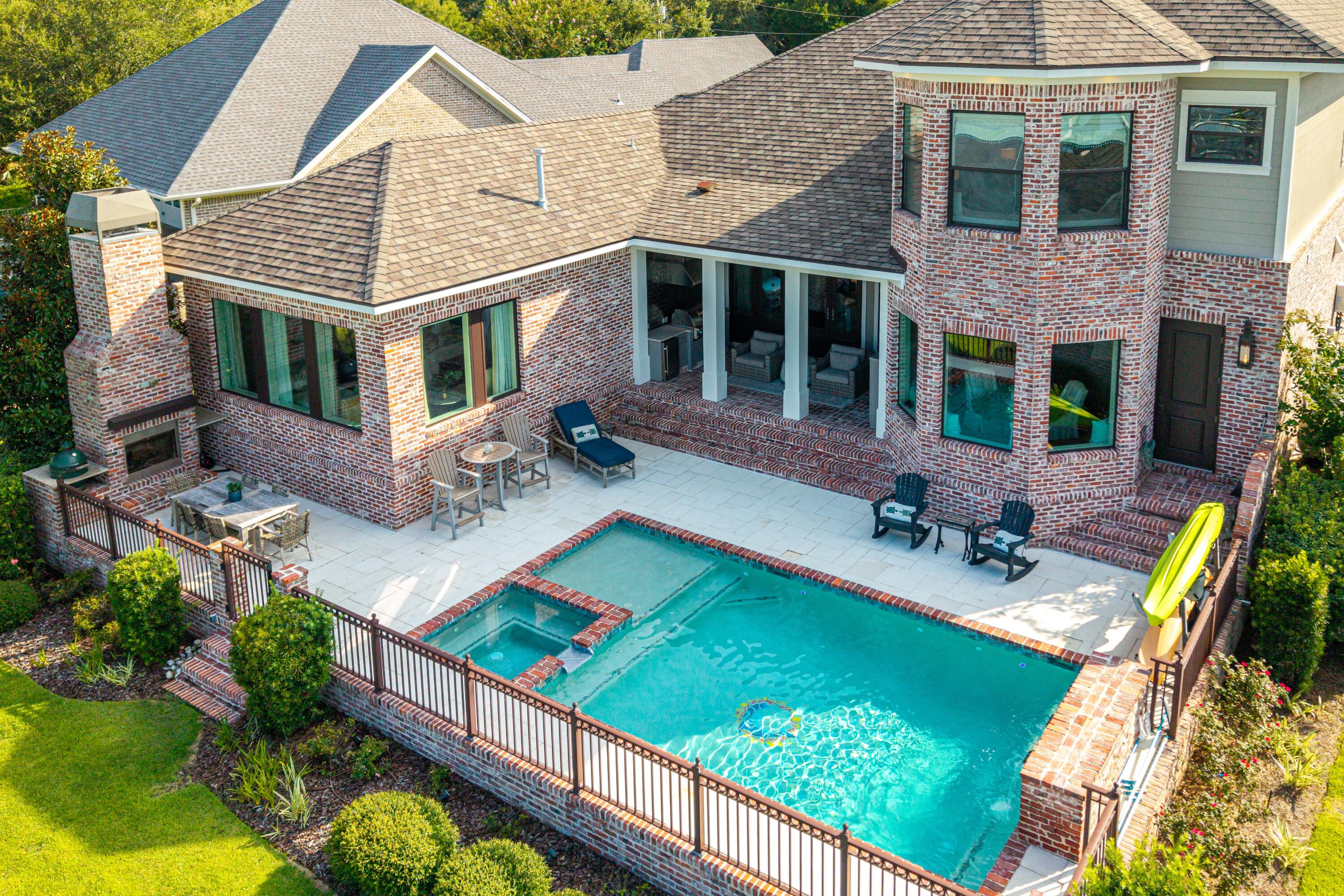 Peacock's Point - Residential
