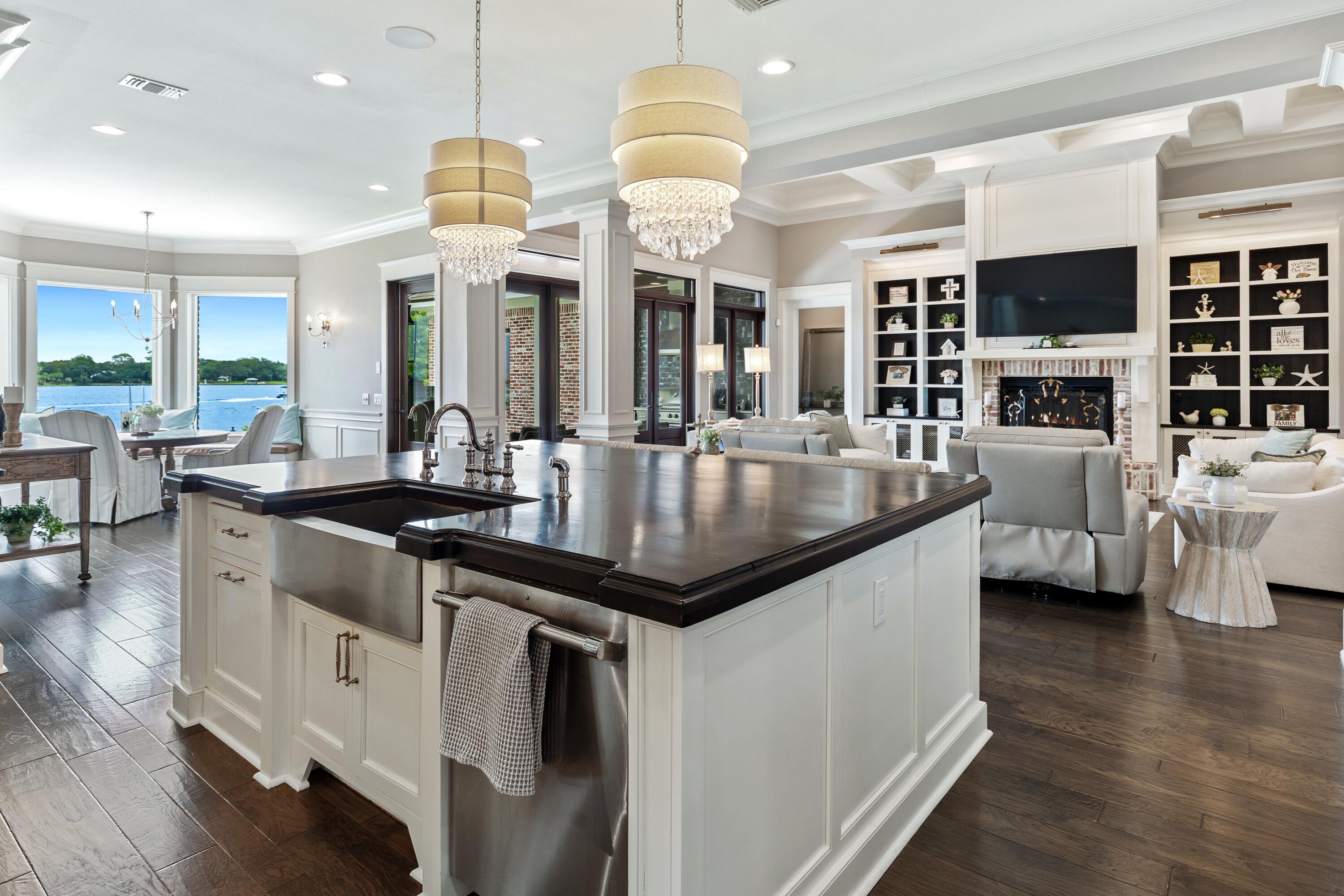 Peacock's Point - Residential