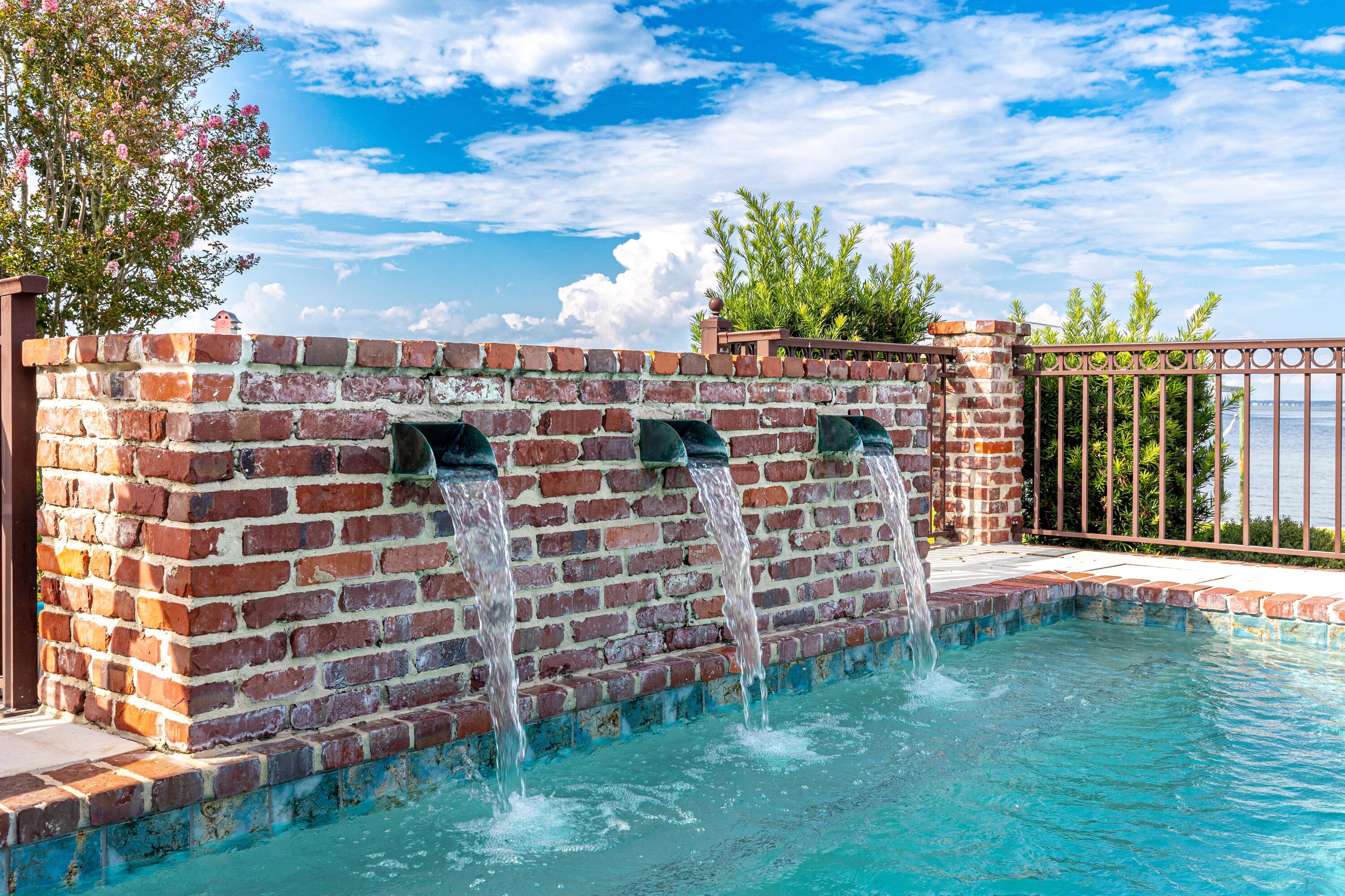 Peacock's Point - Residential