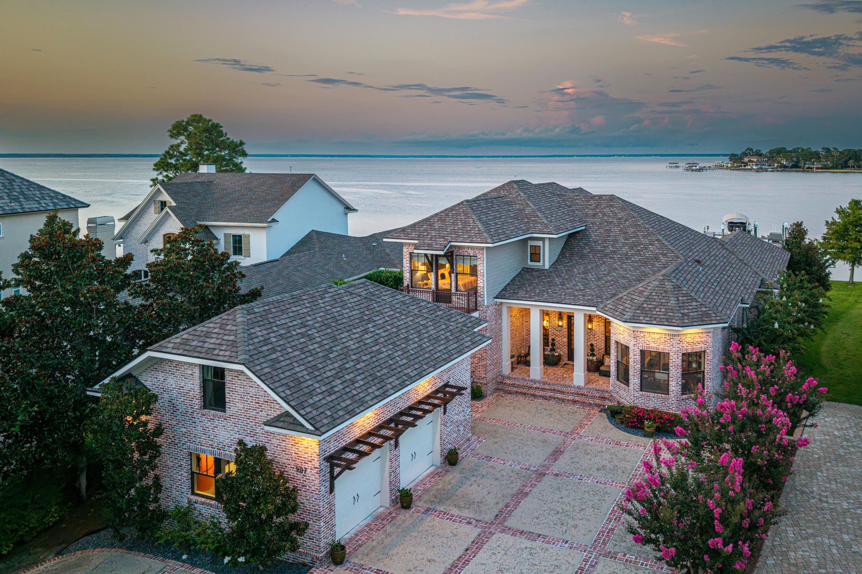 Peacock's Point - Residential
