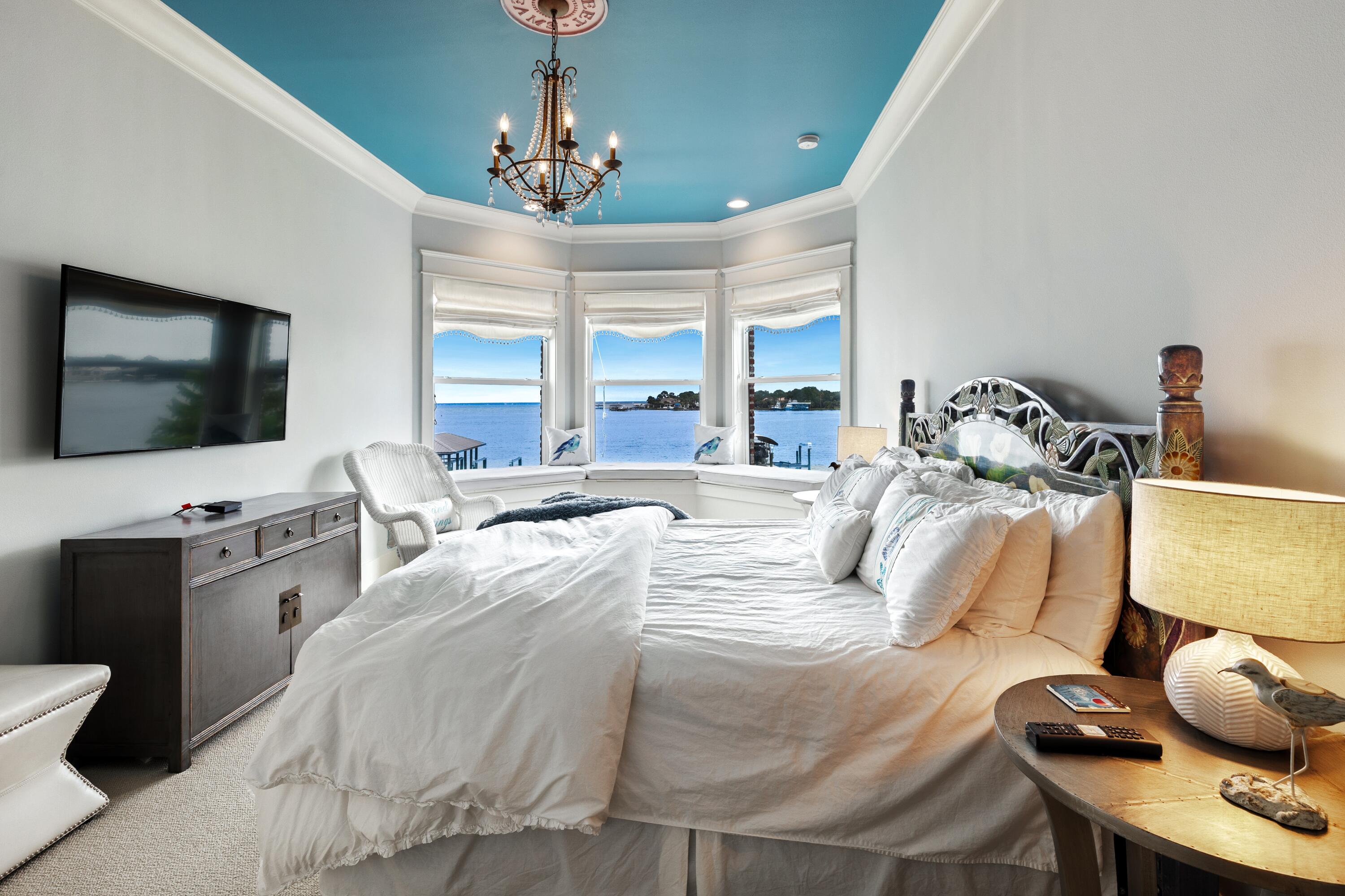Peacock's Point - Residential