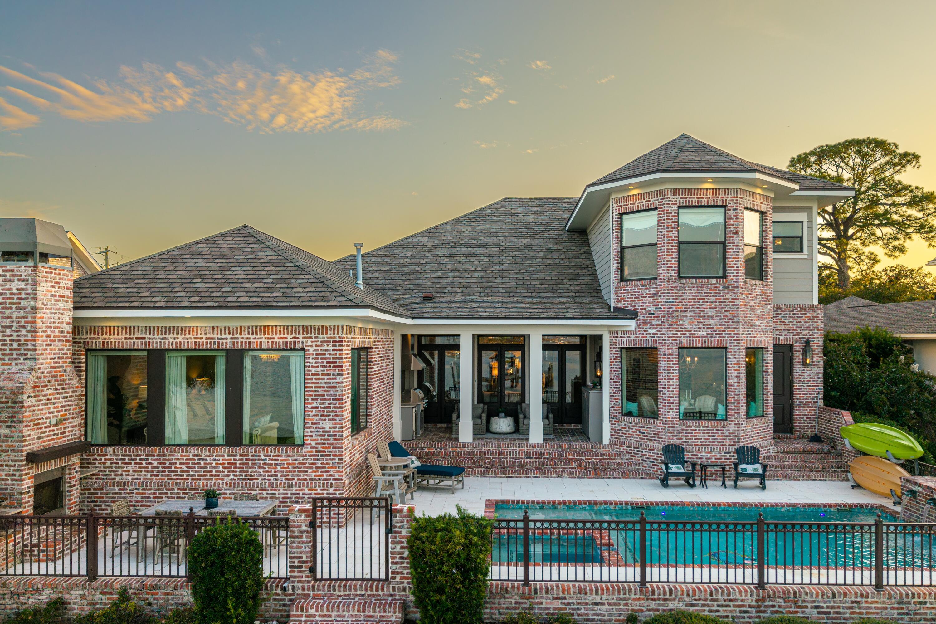 Peacock's Point - Residential