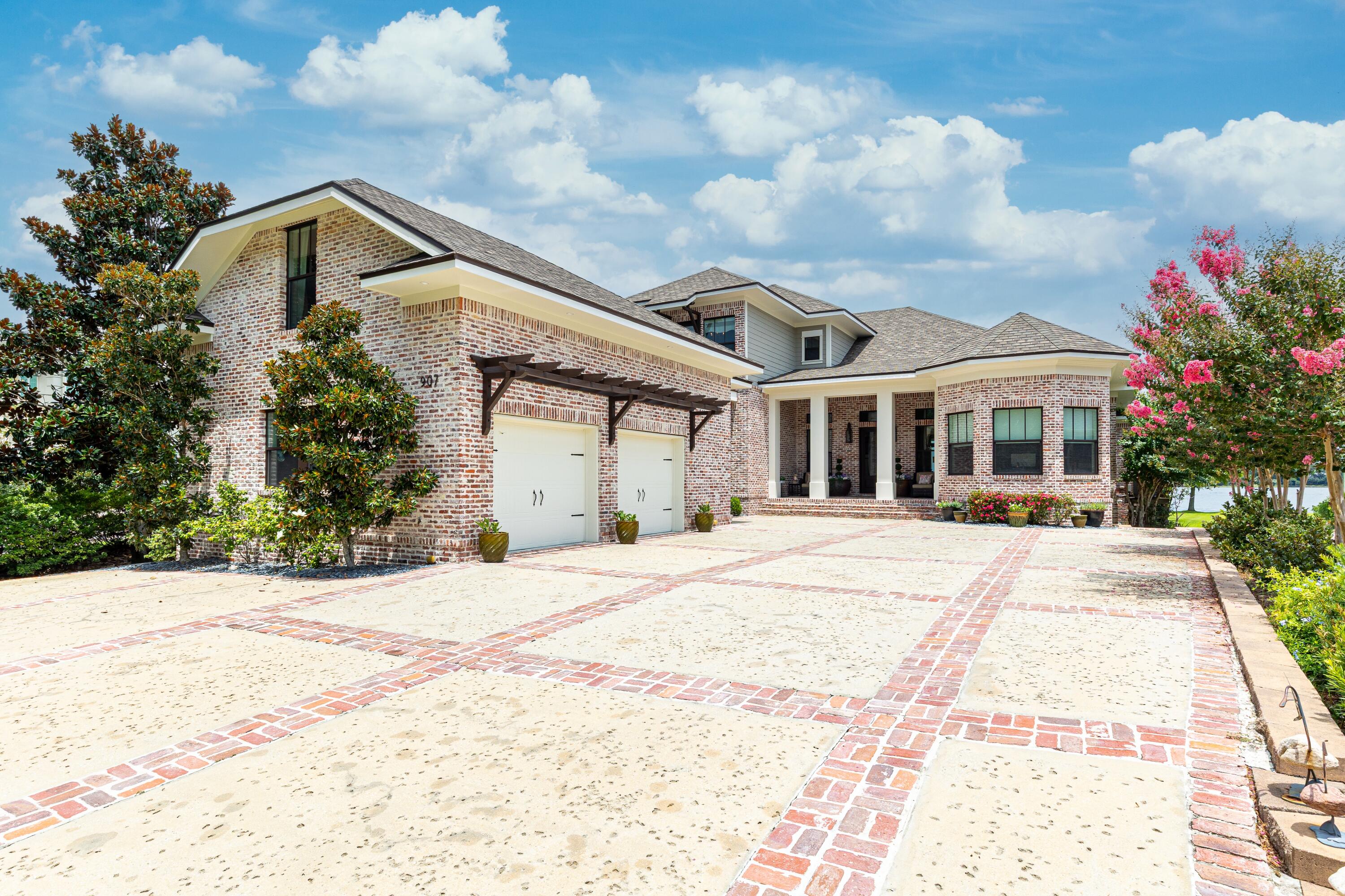 Peacock's Point - Residential