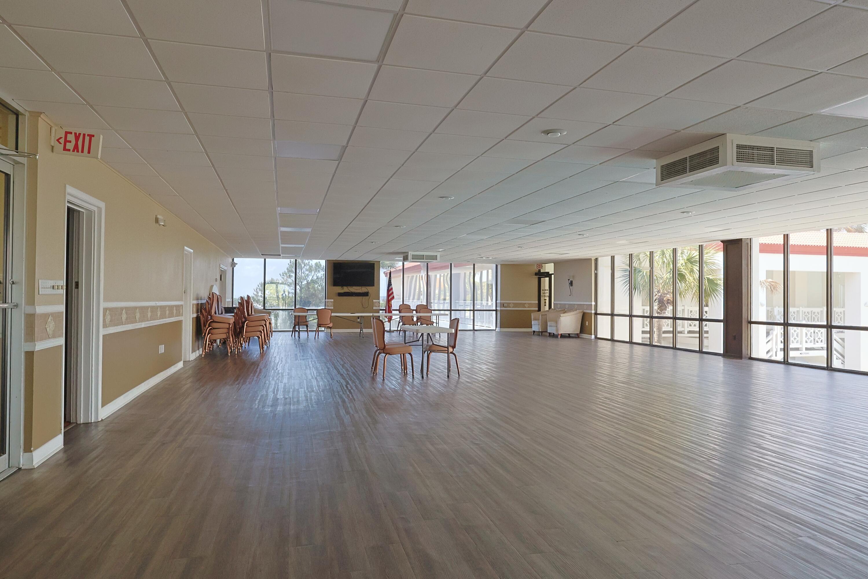 EL MATADOR CONDO - Residential