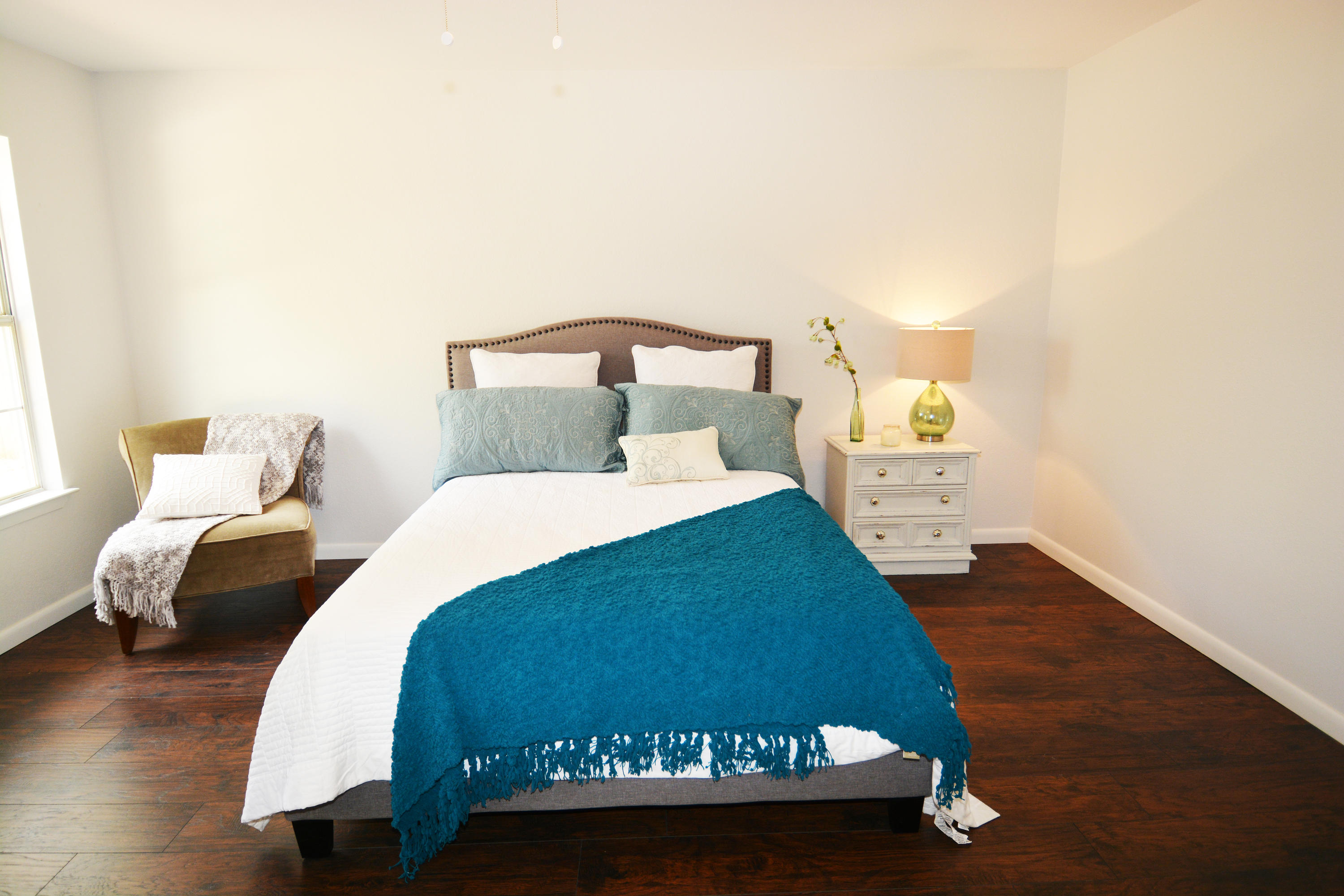 1304 - So of 20 to Valp Blvd - Residential