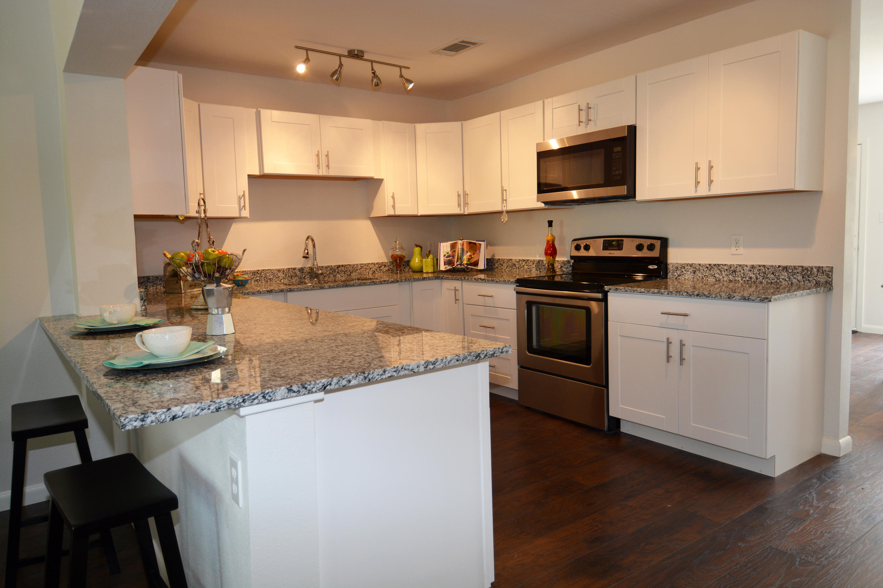 1304 - So of 20 to Valp Blvd - Residential