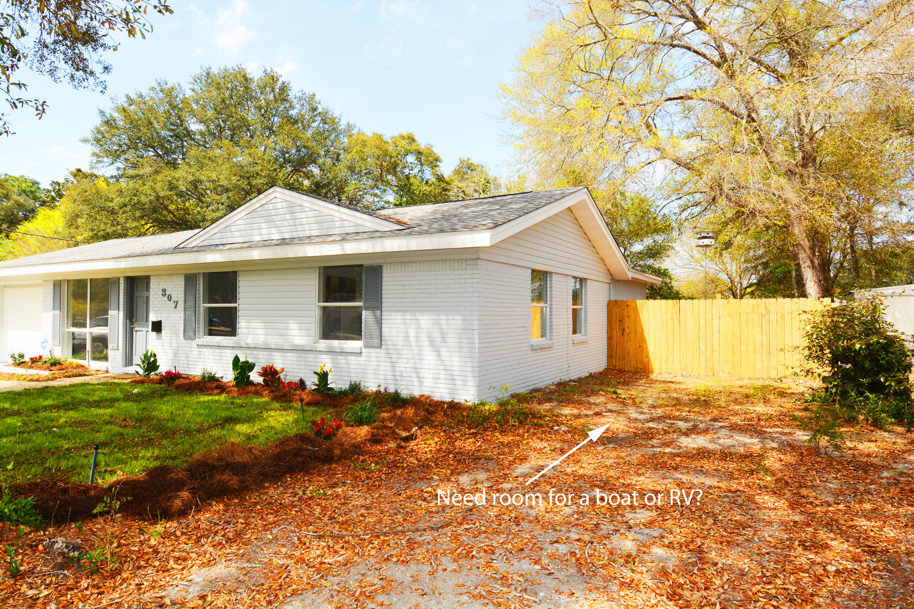 1304 - So of 20 to Valp Blvd - Residential